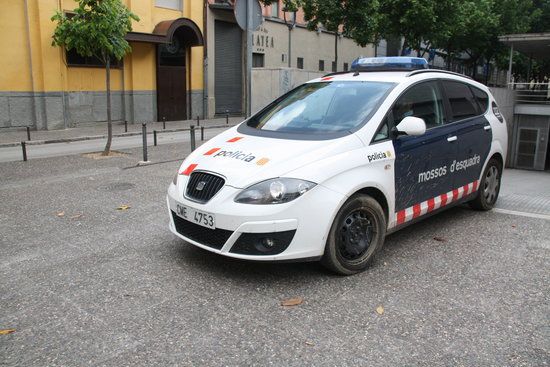 Sin carné y sin ni siquiera poder llamar al ciclista que atropelló