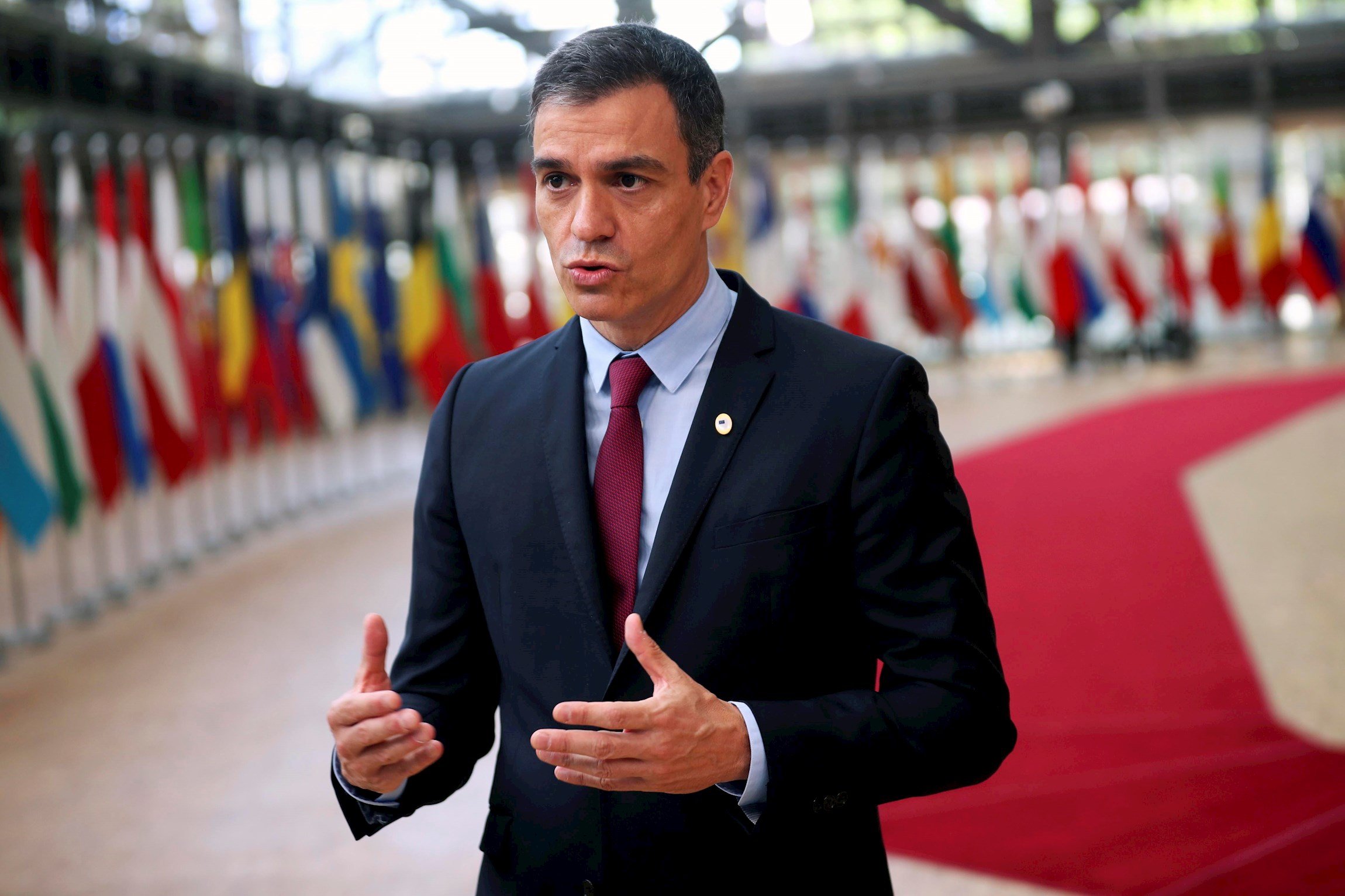 Pedro Sánchez estudia plantejar l'endarreriment del curs escolar