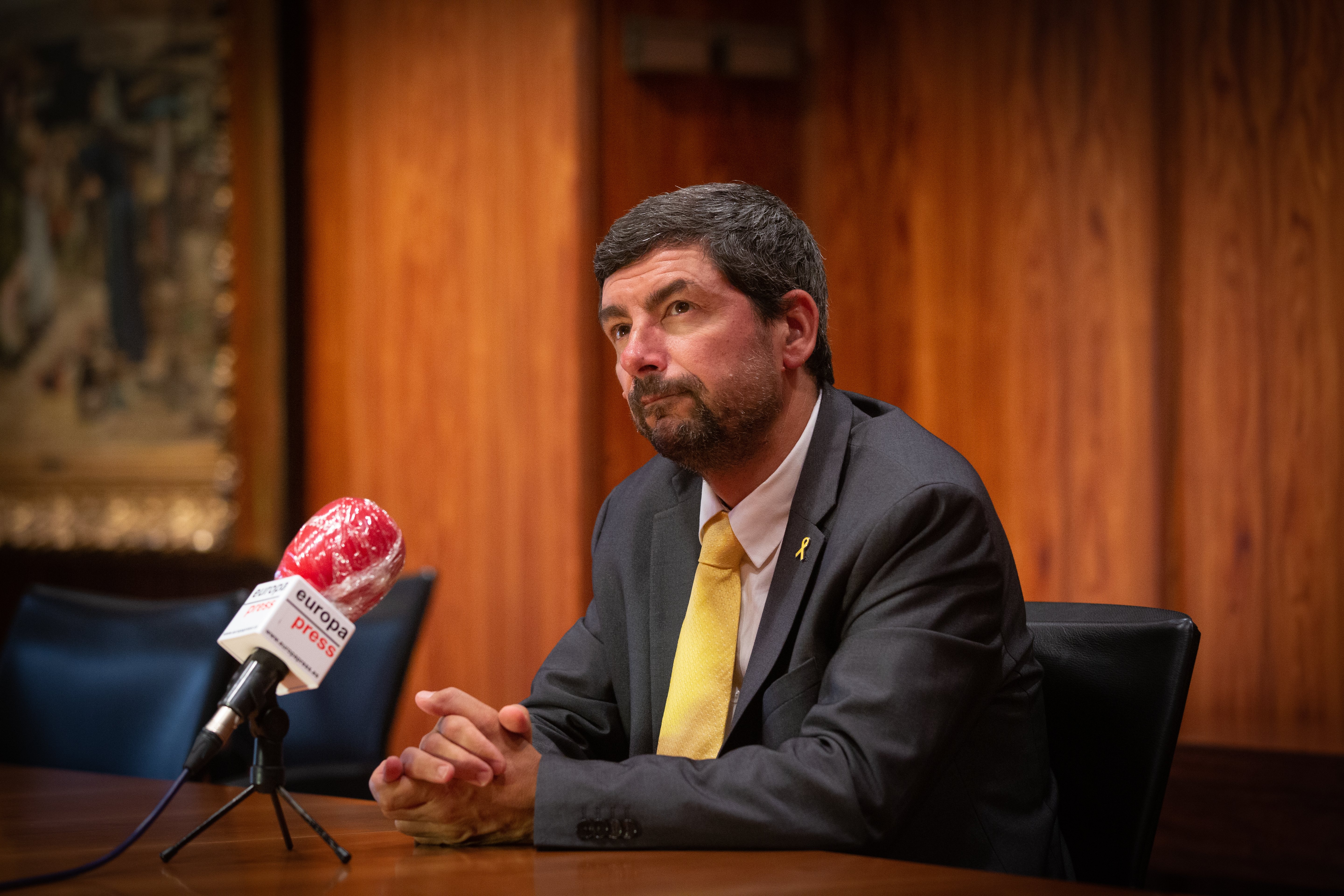 Canadell deja la presidencia del Consell de Cambres para centrarse en política