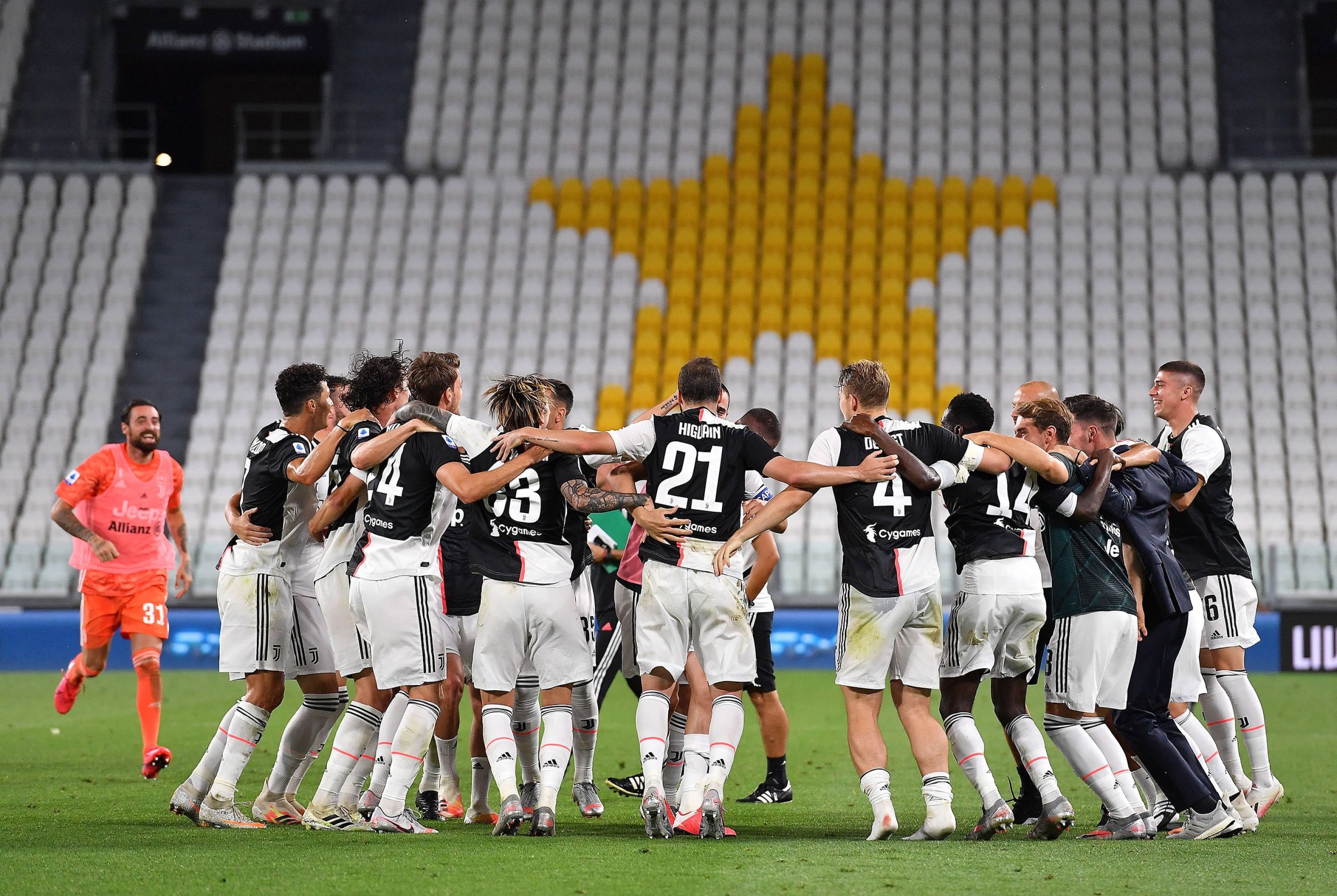 La Juventus gana su novena liga consecutiva