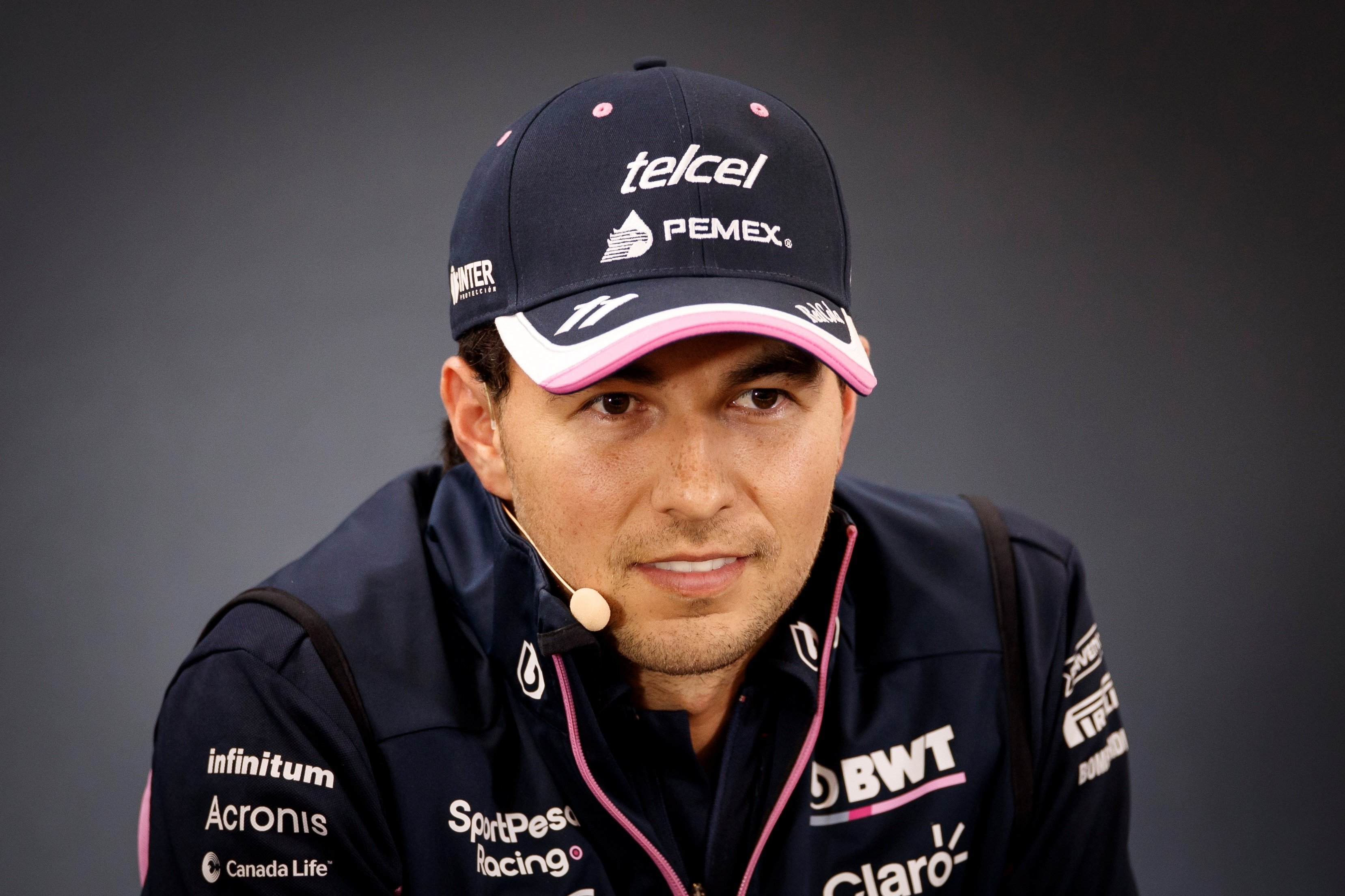 Red Bull hace ‘bullying’ a Checo Pérez para favorecer a Max Verstappen, testimonio demoledor