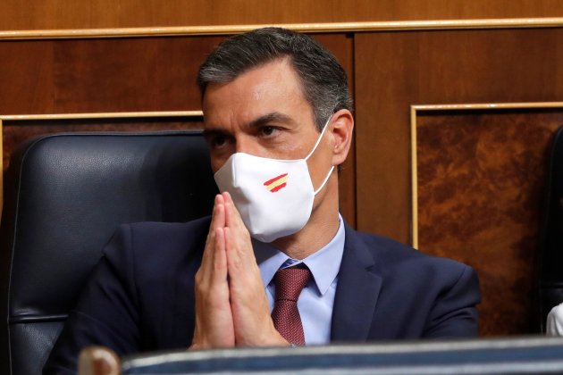 Pedro Sanchez mascarilla bandera espanya congrios - efe