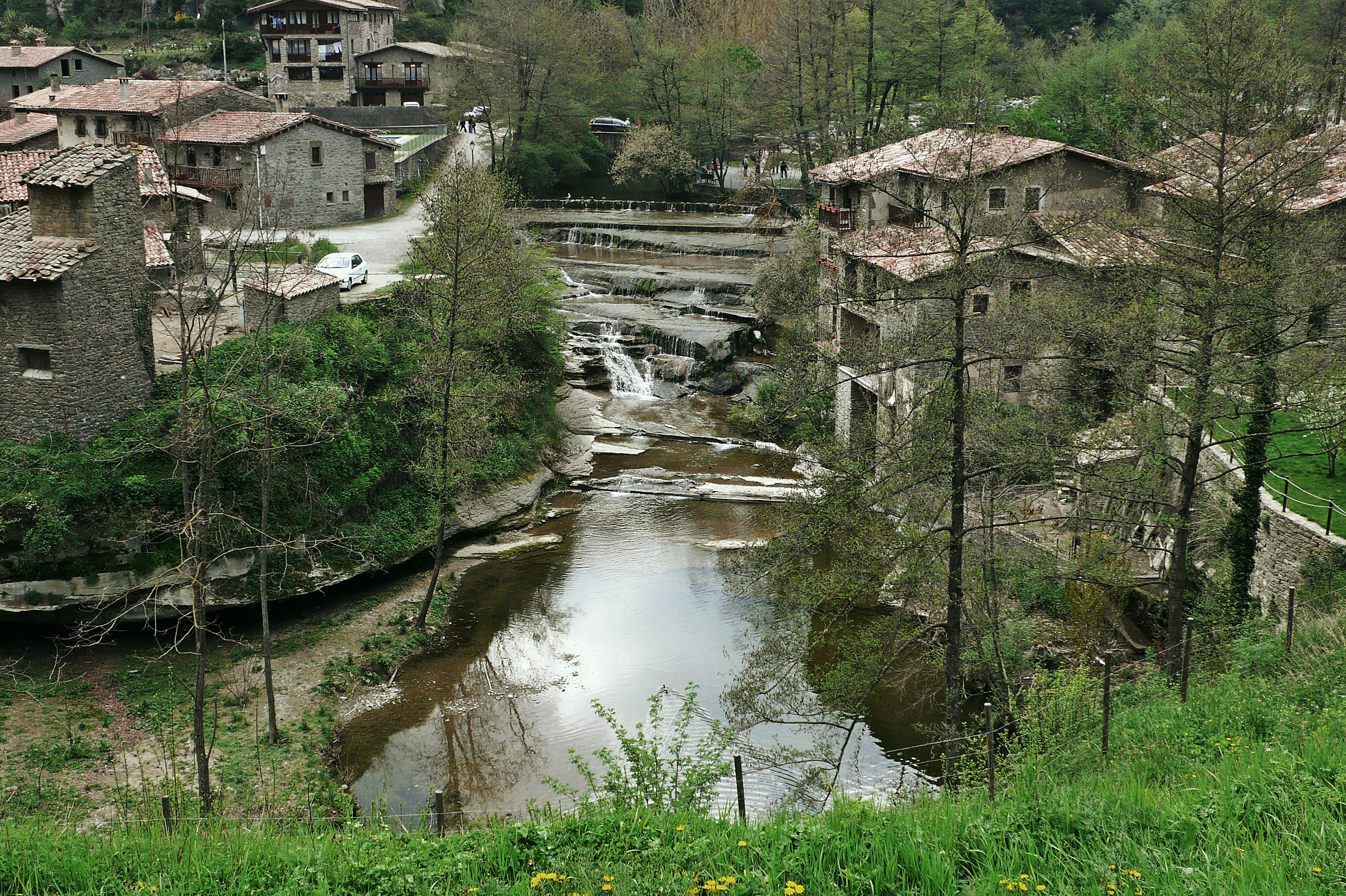 Ruta en cotxe (1): Una escapada entre cingles i aigua a Rupit i Tavertet