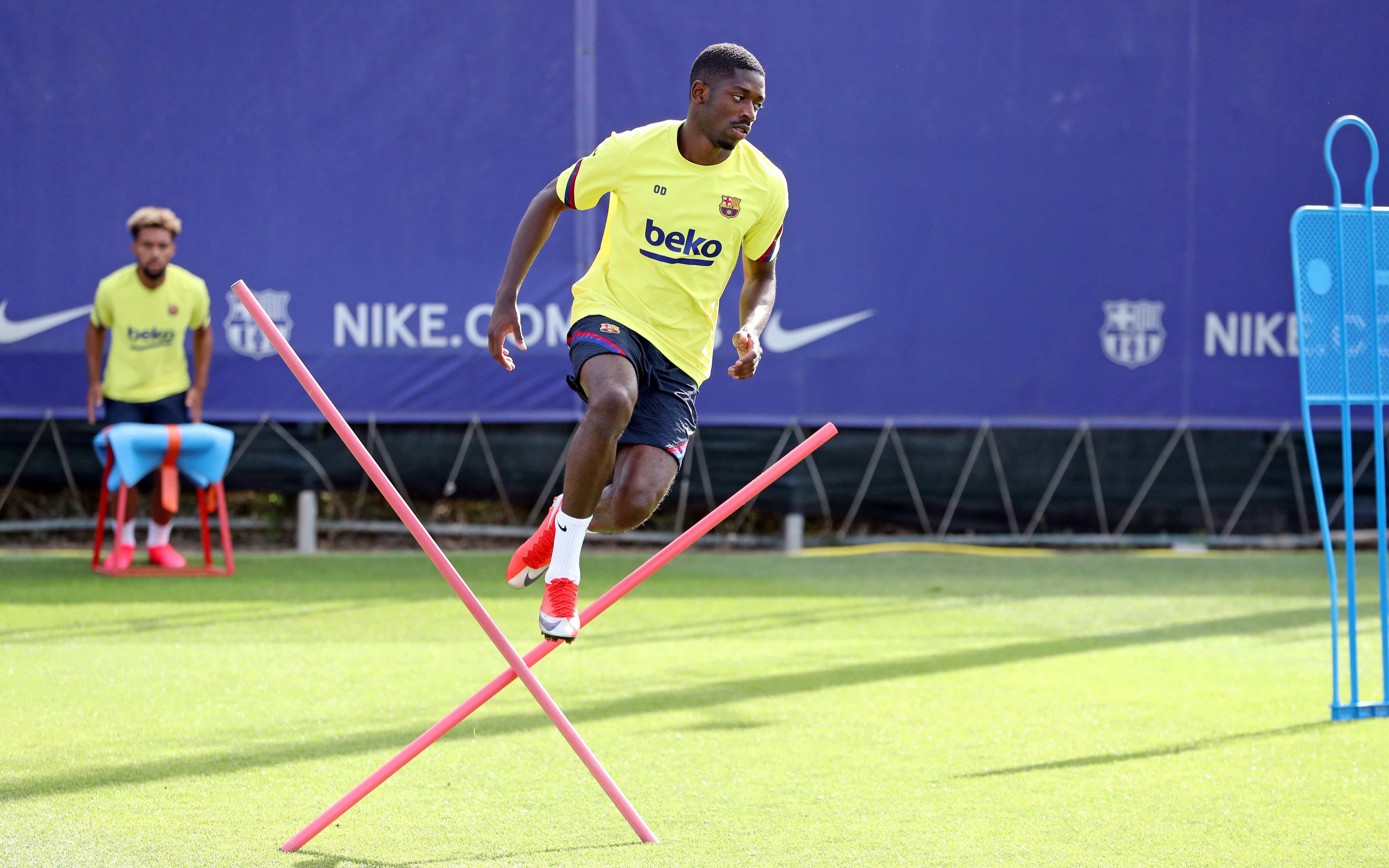 Dembélé y Araujo recortan plazos con el Nápoles como objetivo