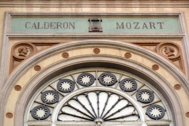 03 Liceu, medallons de Donizetti i Meyerbeer