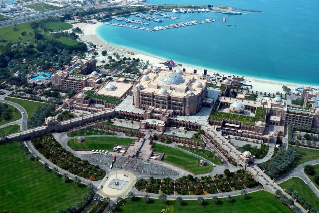 foto hotel Emirates Palace abu dhabi wikimedia