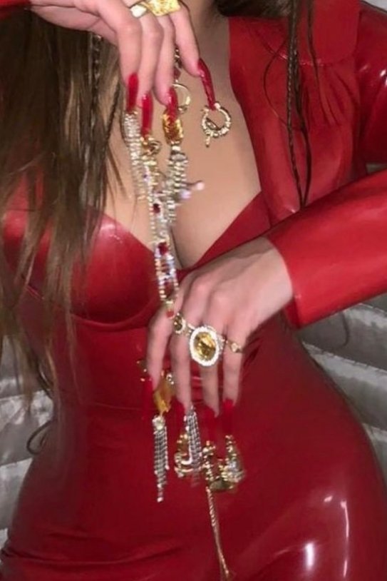 rosalia rojo uñas