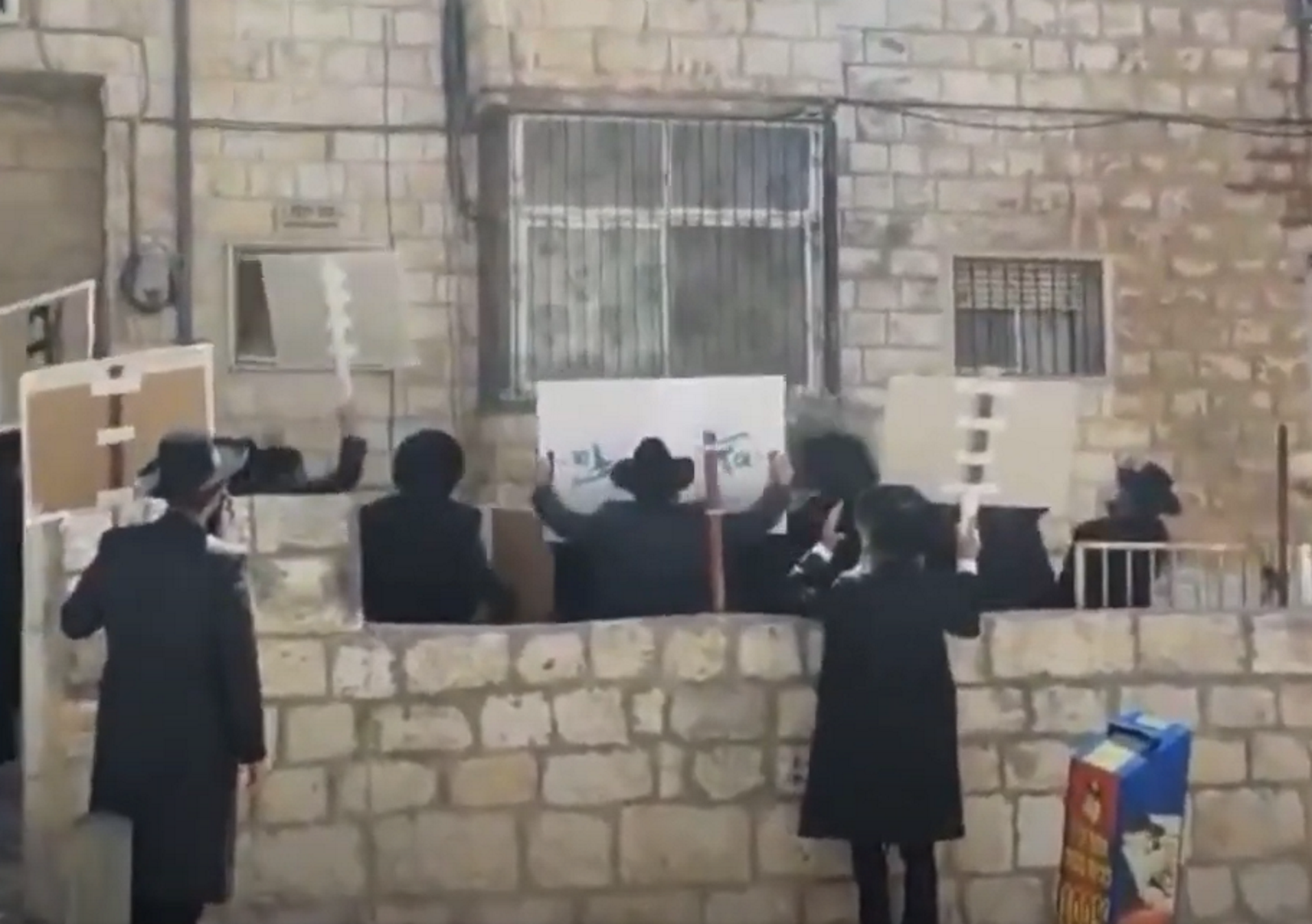 Jueus ortodoxos protesten contra el rodatge de la sèrie de Netflix Shtisel