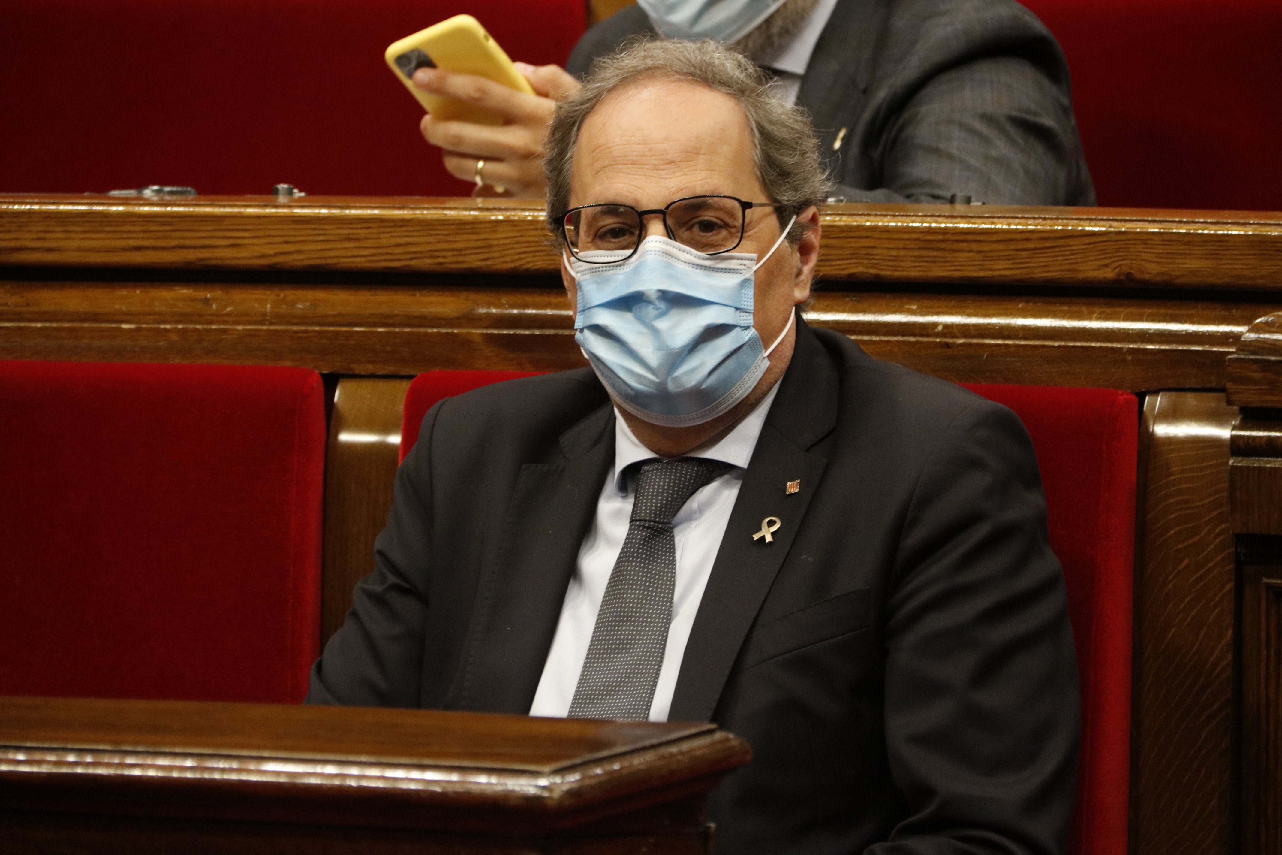 Torra exigeix a Torrent el cessament del secretari general del Parlament