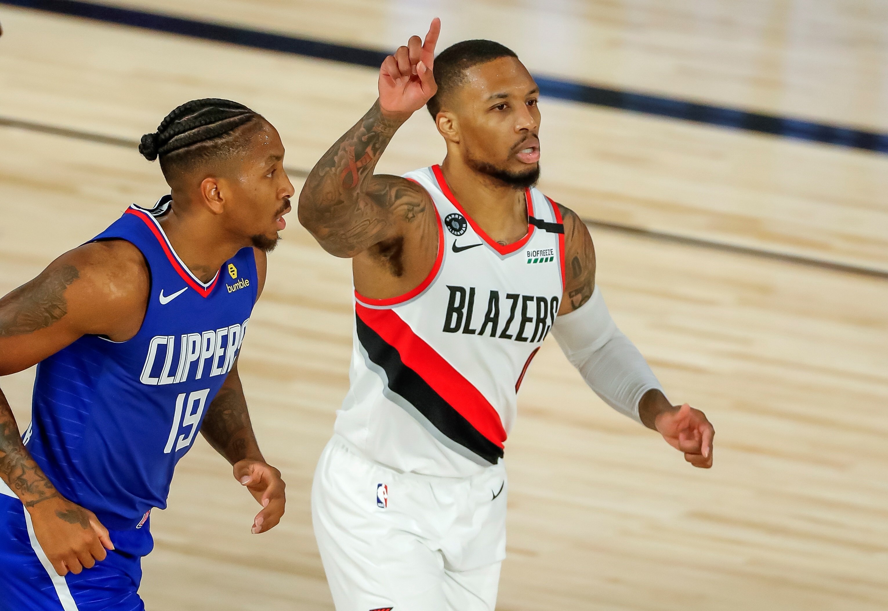 VÍDEO | Triple imposible de Lillard en la burbuja de la NBA
