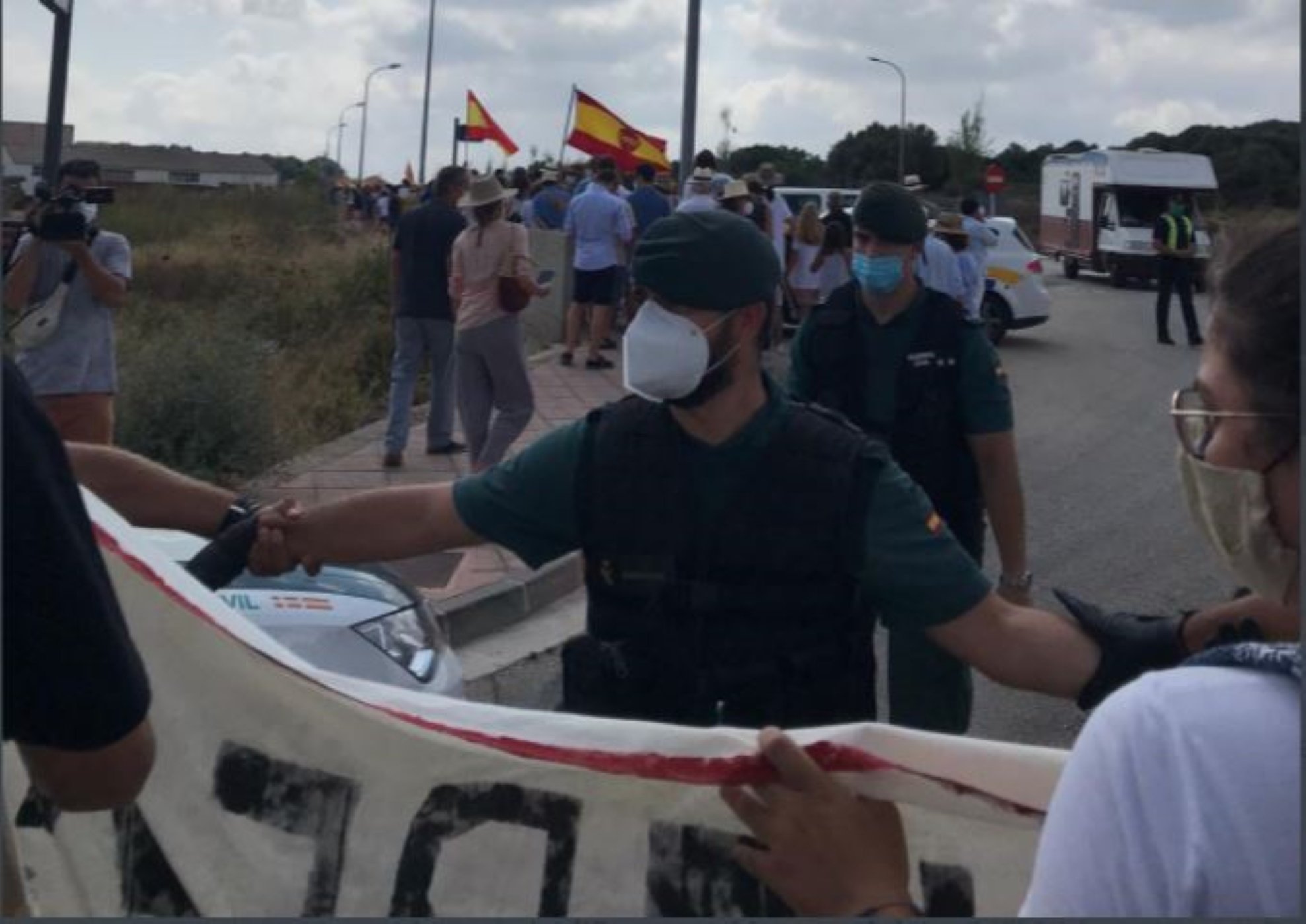 Protestes contra Felip VI i Letícia a Menorca, amb forta vigilància policial