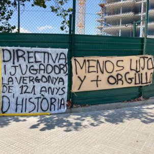 Pancartes barca champions bayern vergonya Pancartes barca champions bayern vergonya