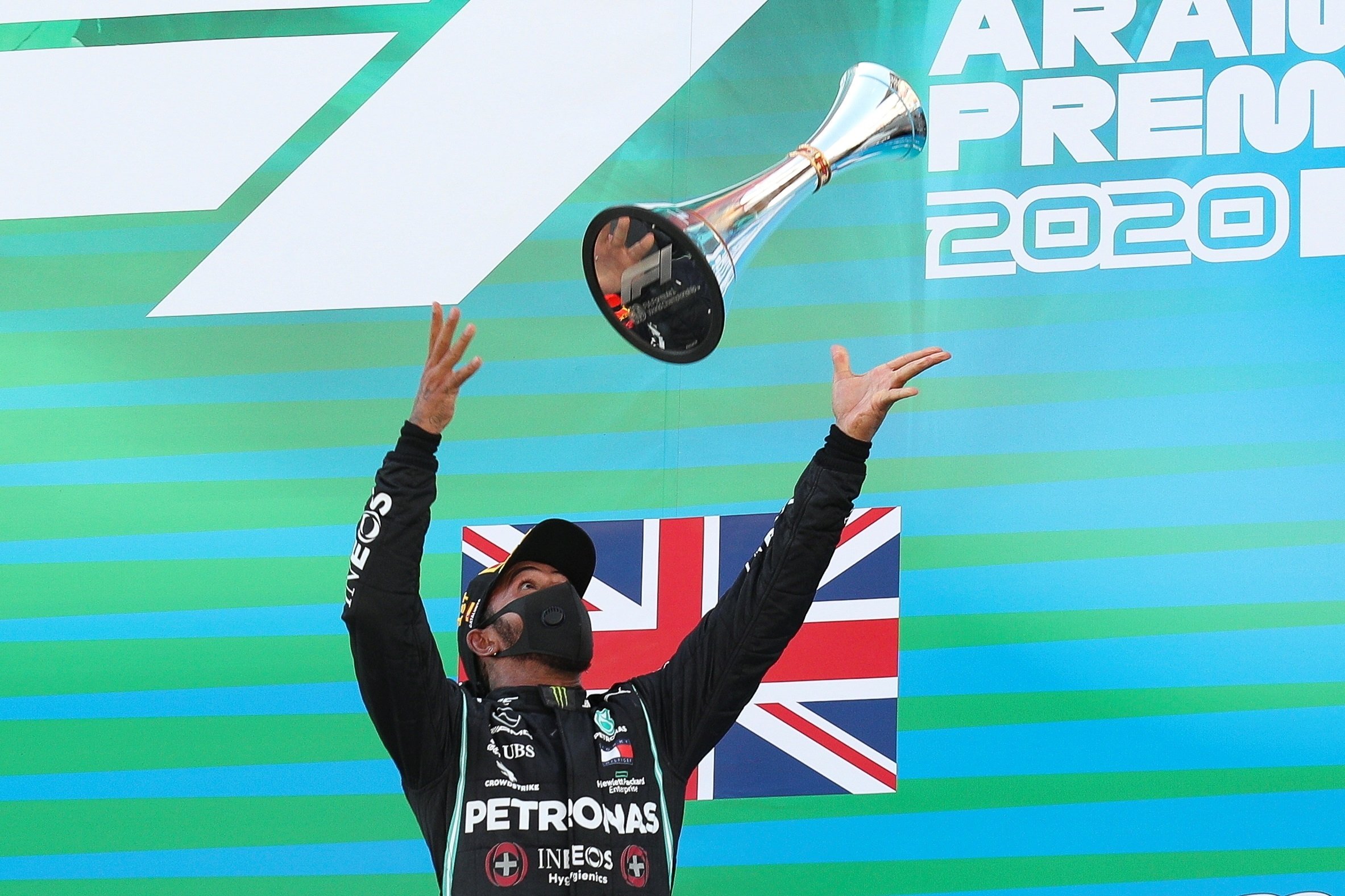 Hamilton no da tregua y gana el Gran Premio de Montmeló