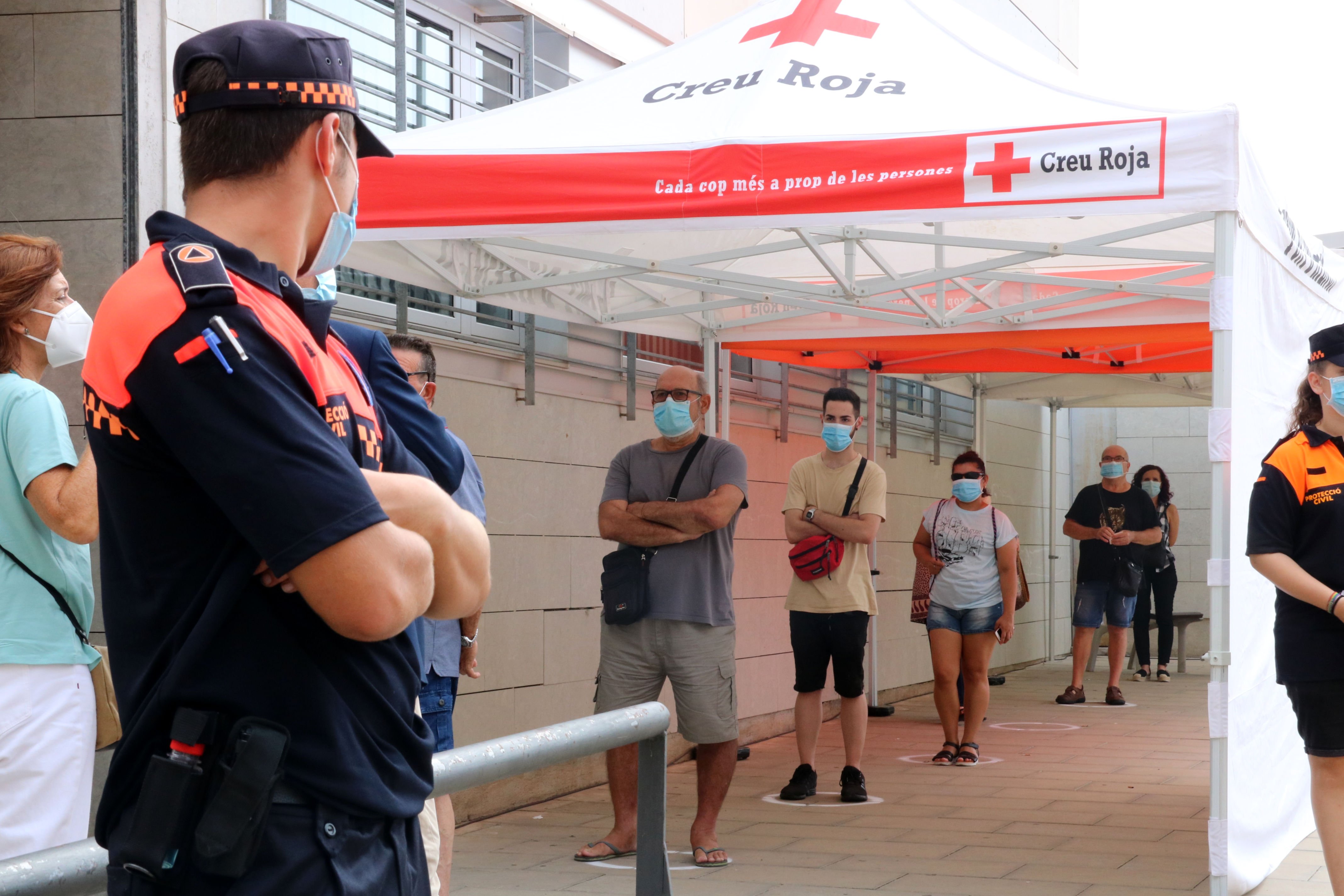 El 2,2% de las 15.500 PCR hechas en cribados masivos en Catalunya dan positivo