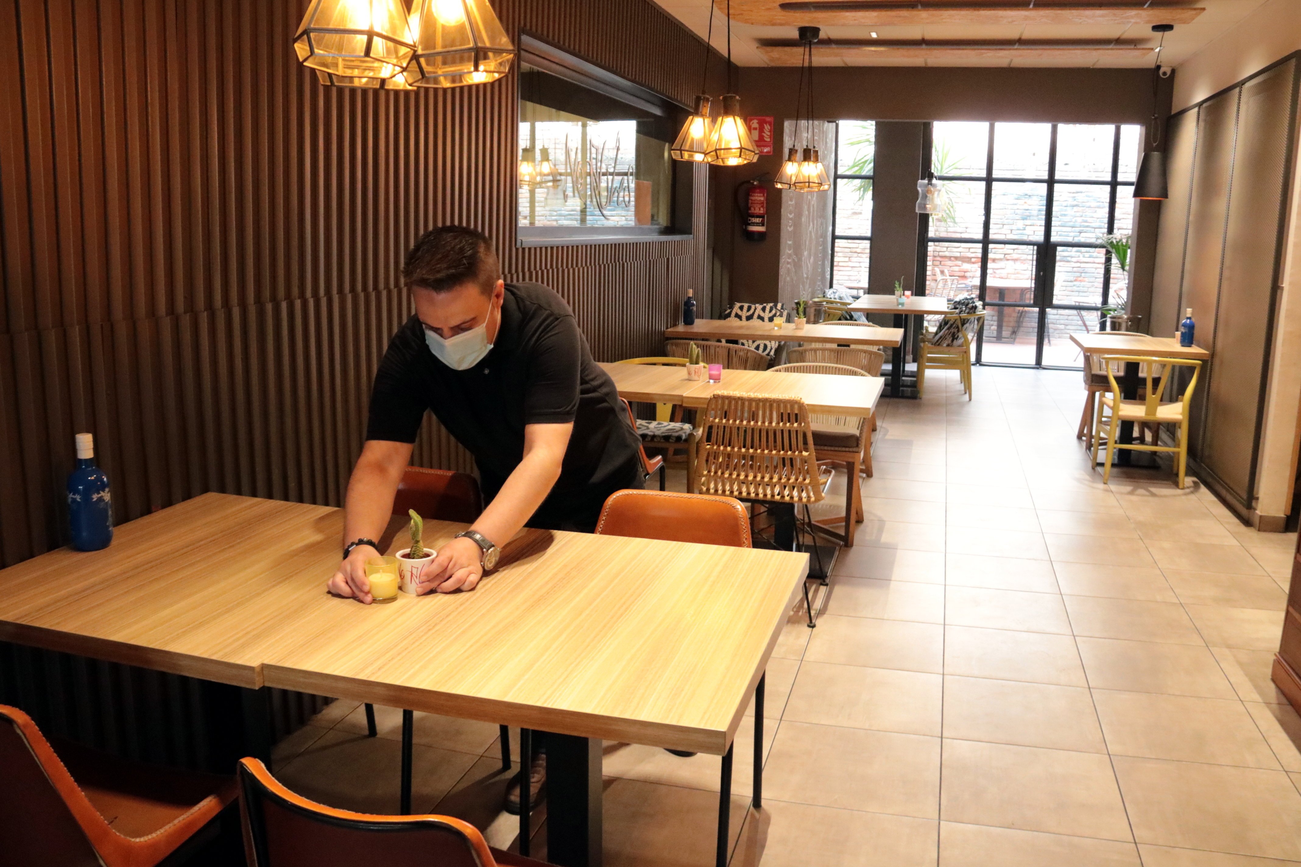 La patronal Fecasarm porta al TSJC les restriccions a la restauració