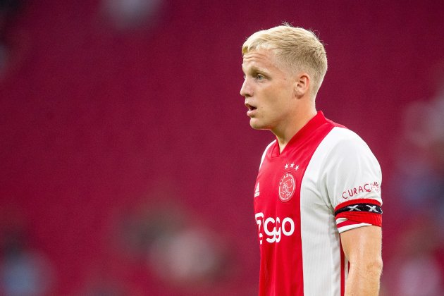 van de beek ajax europa press