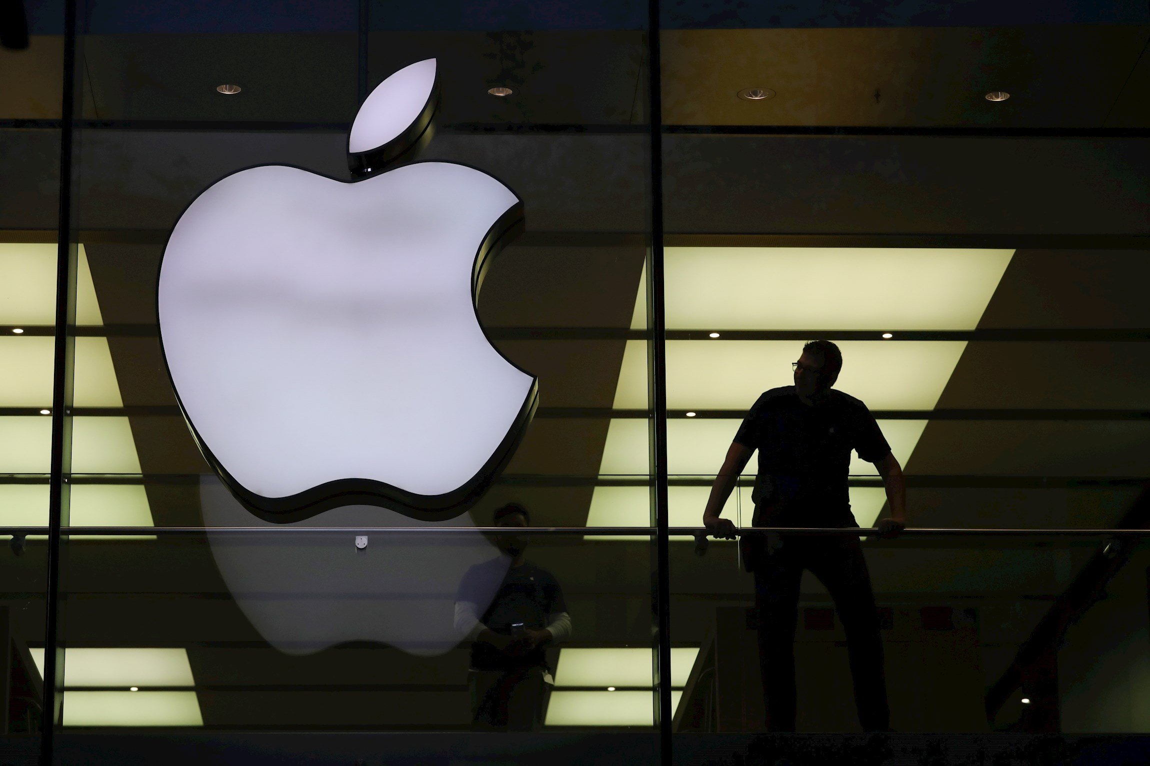Apple cierra las tiendas de Madrid