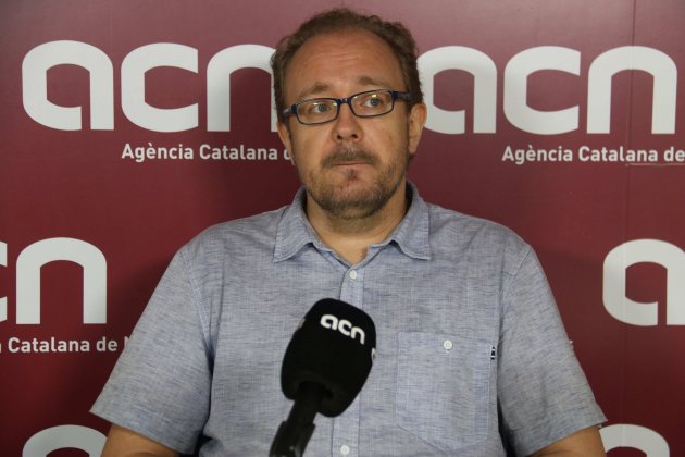 Plan|Plano medio de Pavel Kirylionak, exiliado bielorruso en Catalunya acn