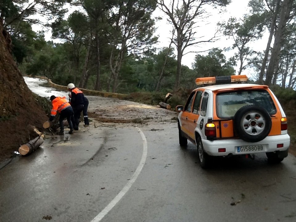 Alerta por fuerte viento hoy en toda Catalunya