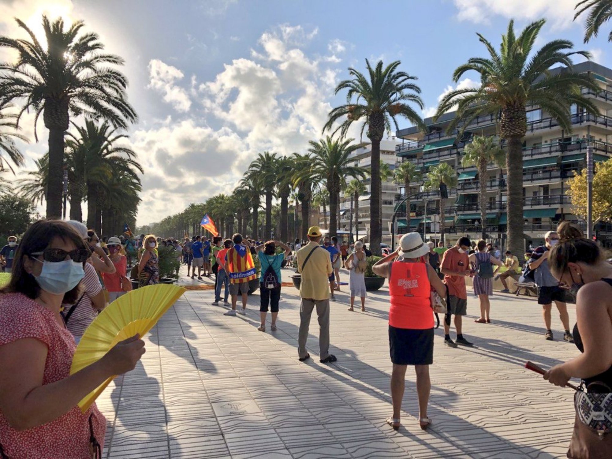 La ANC se concentra por la república en Salou con medidas contra la Covid-19