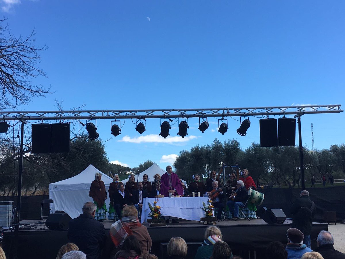 El capellà de Rubí que dóna suport al bus d'Hazte Oír