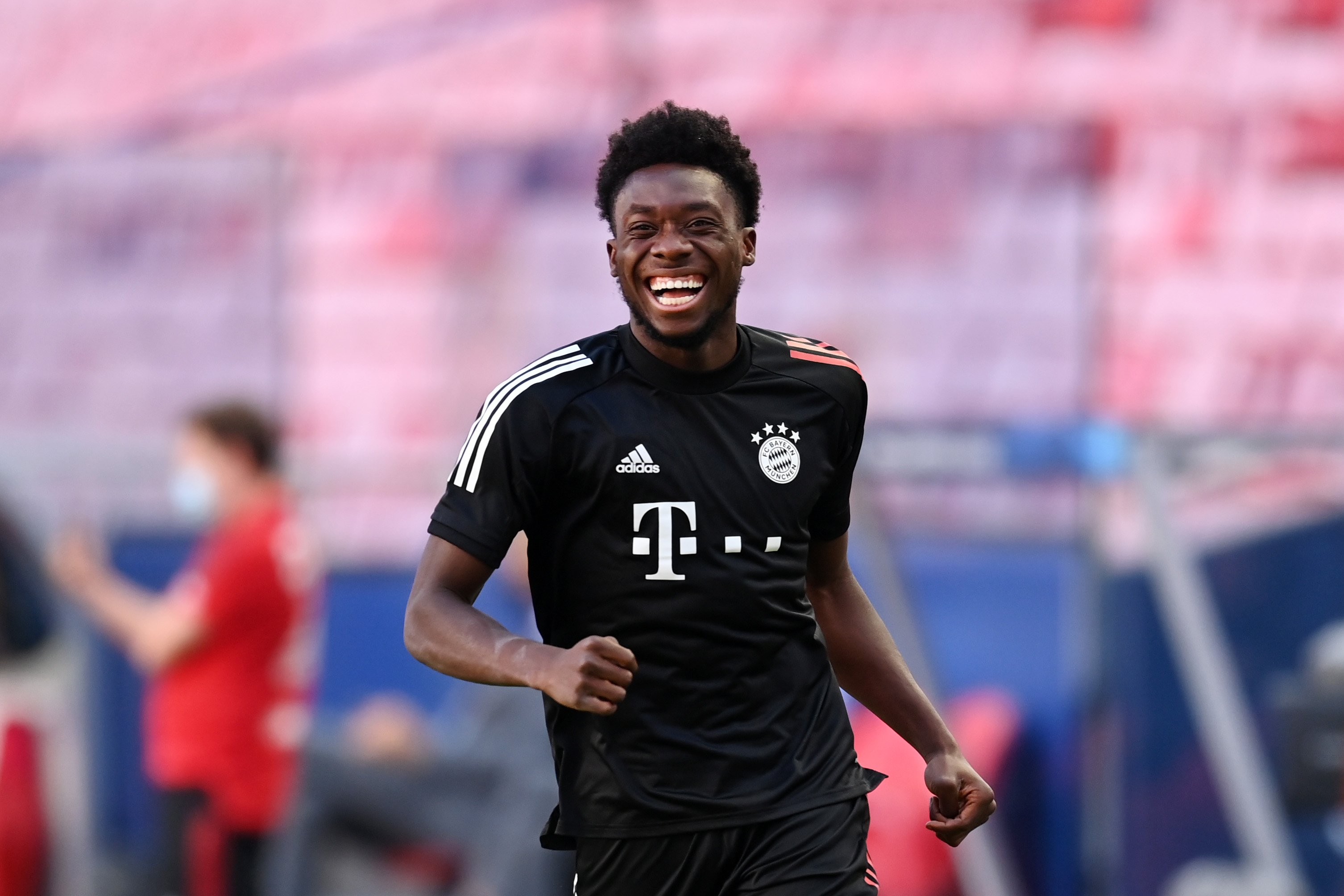 El Bayern de Múnich fija el jugador clave para cerrar el fichaje de Alphonso Davies por el Real Madrid