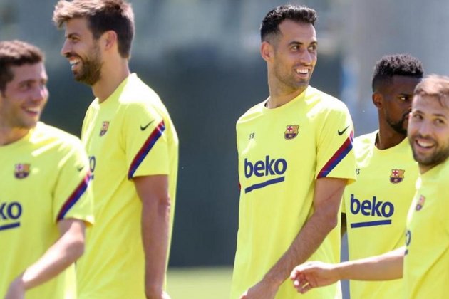 Sergi Roberto Gerard Pique Sergio Busquets Jordi Alba FC Barcelona @FCBarcelona Sergi Roberto Gerard Pique Sergio Busquets Jordi Alba FC Barcelona @FCBarcelona