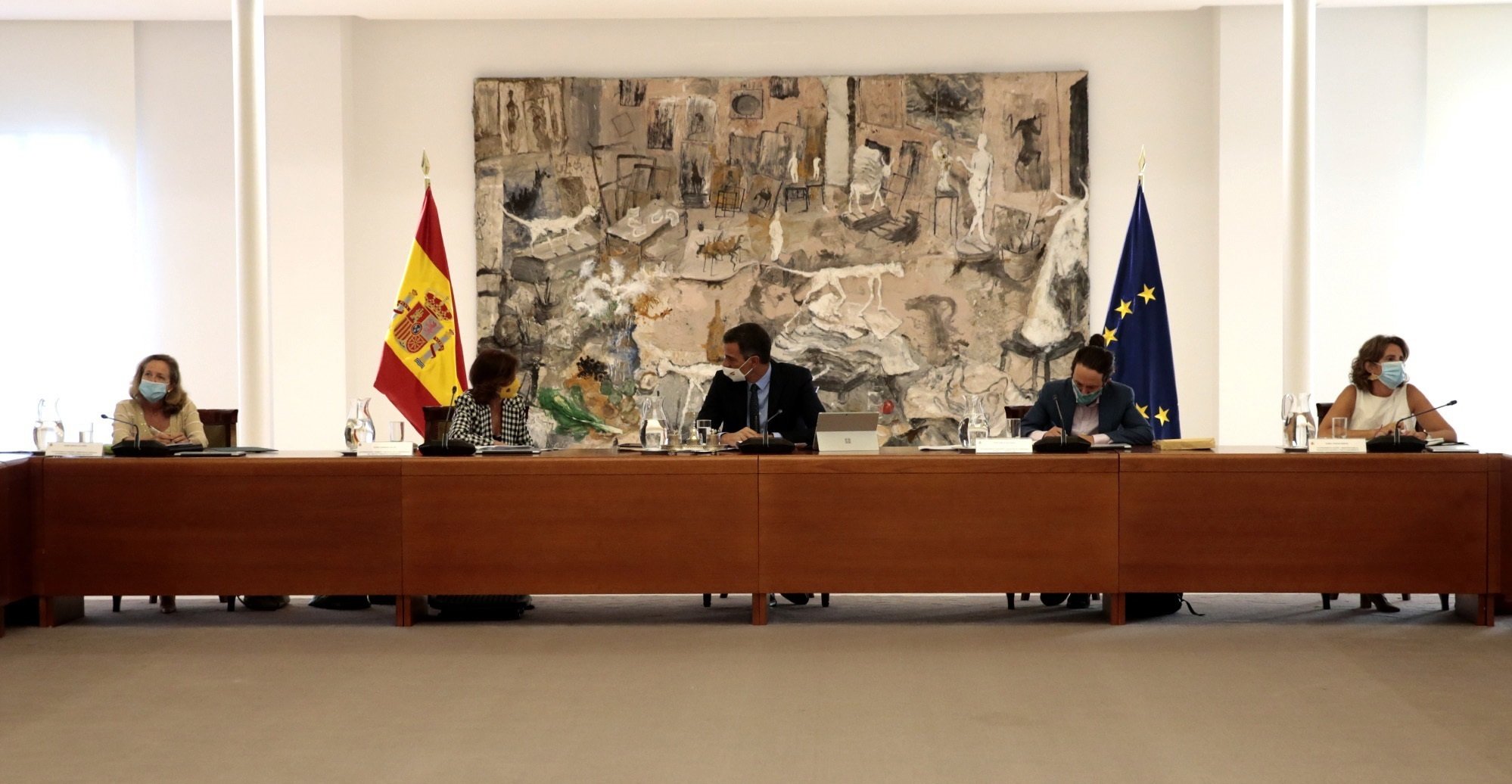 Iglesias s'enfronta a Celaá per la tornada al col·legi
