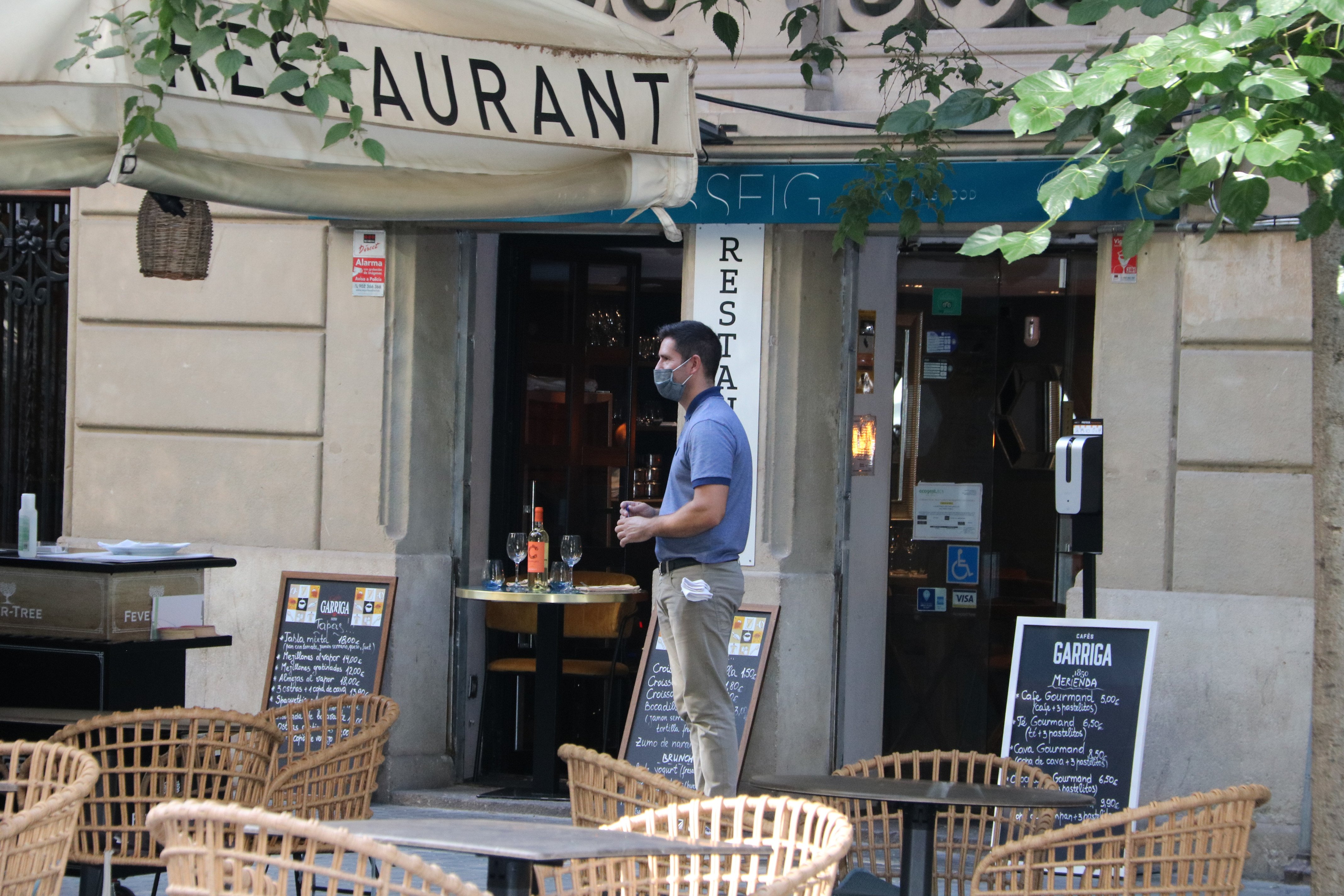 Part dels comerços i locals de restauració, exclosos de la pròrroga dels ERTO