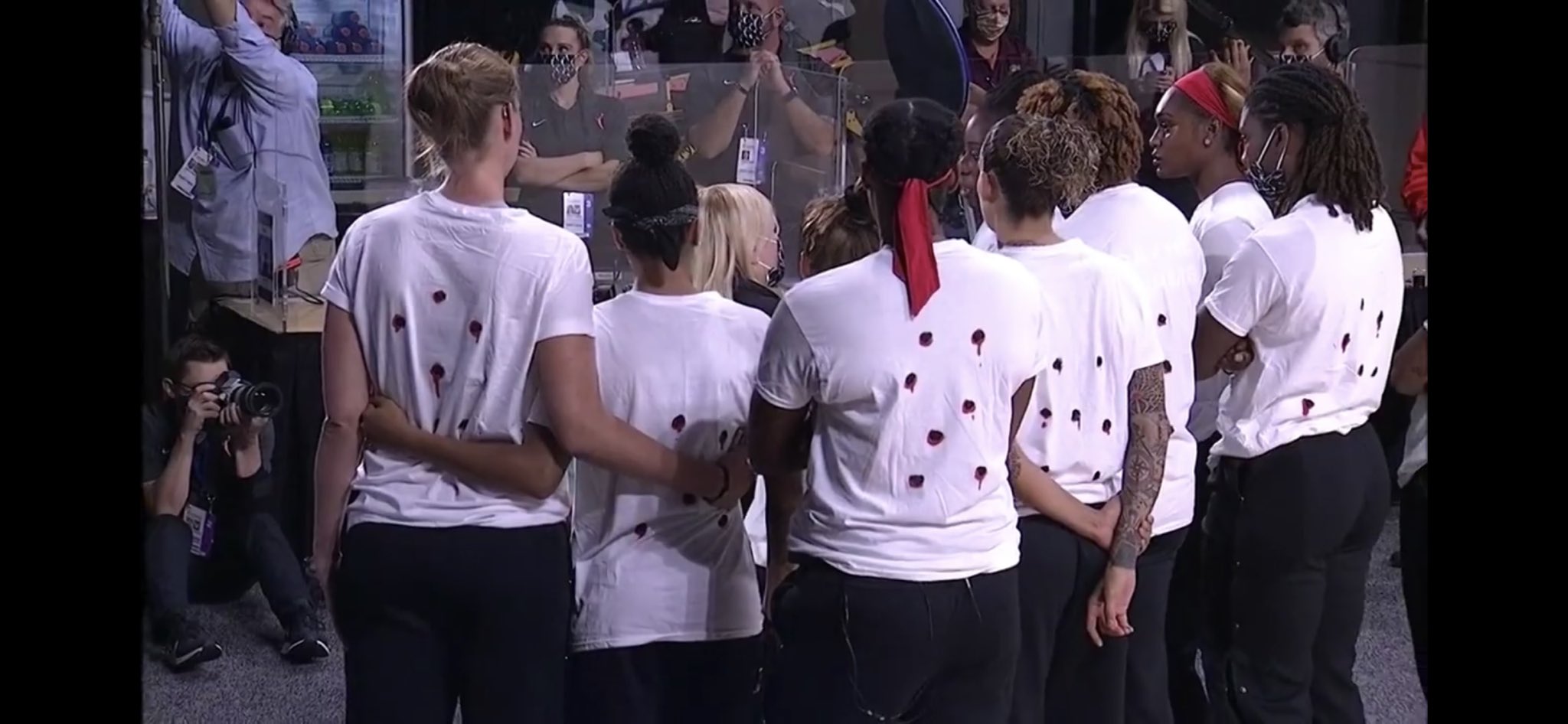 La WNBA se suma al boicot pels atacs racistes als Estats Units