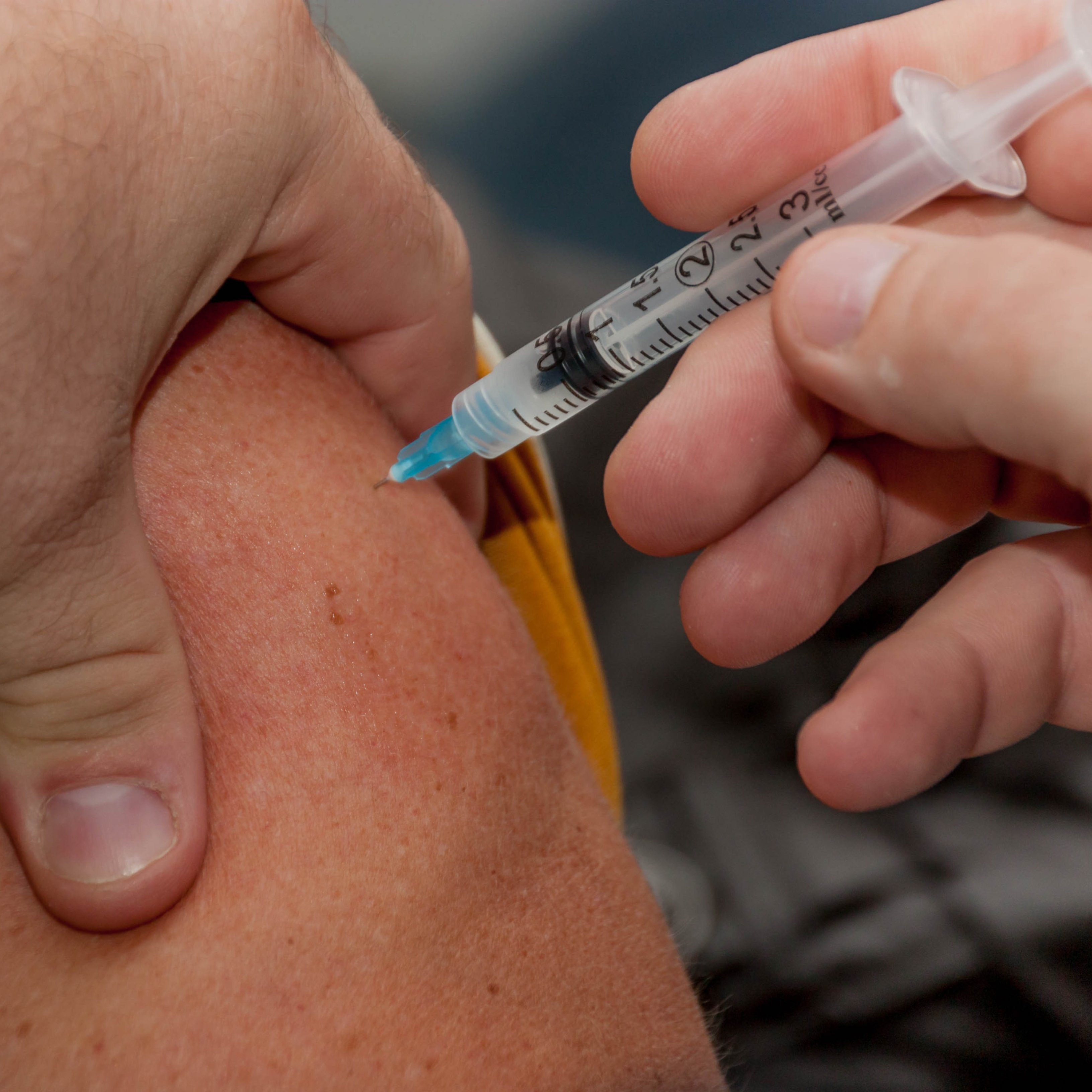 ¿Tendremos que vacunarnos más por la gripe este año?