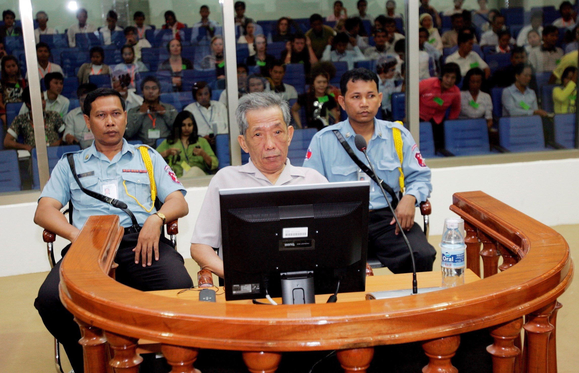 Mor el Khmer Roig Duch, condemnat a perpètua per crims contra la humanitat