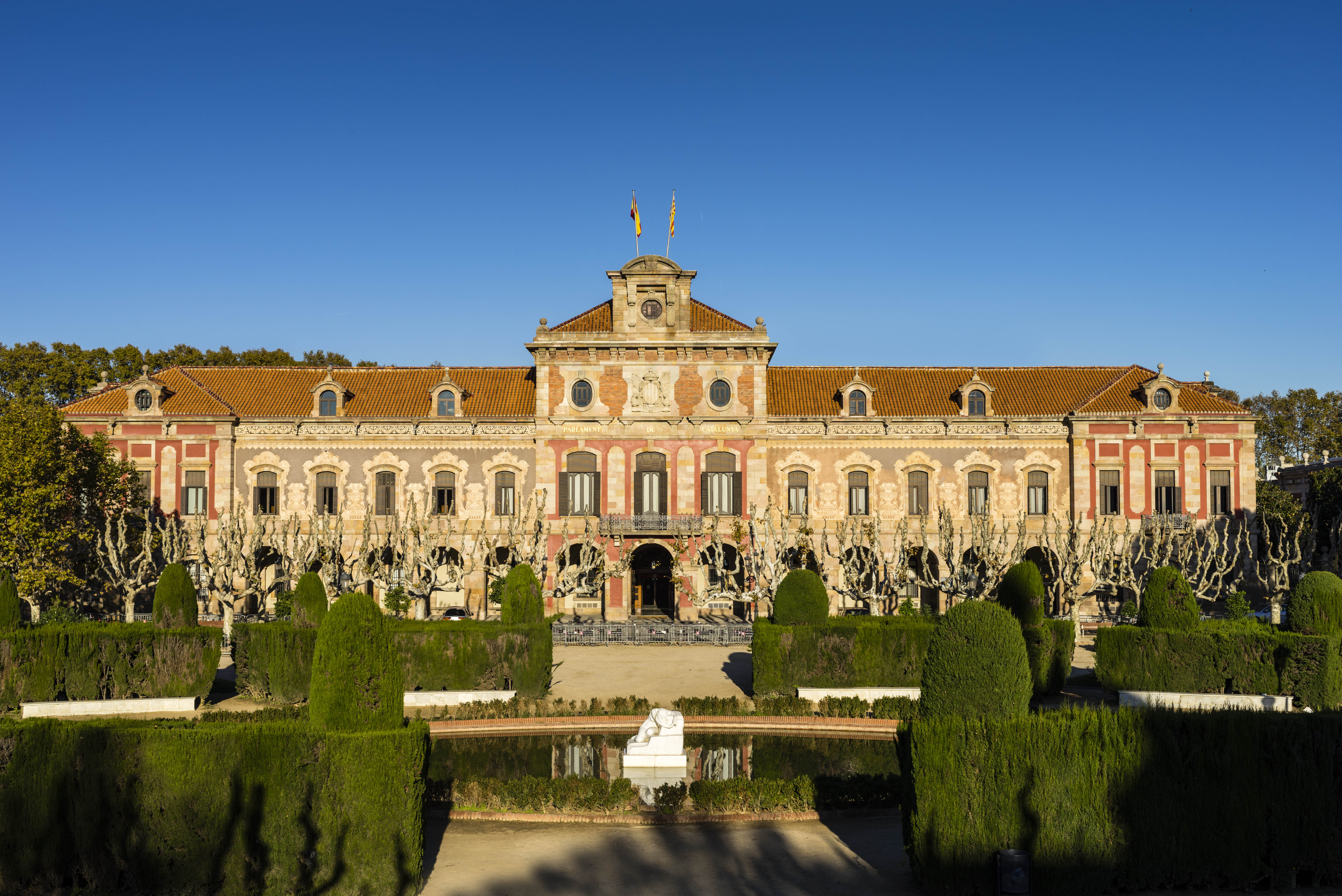 El Parlament de Catalunya celebra el 40º aniversario de su restitución