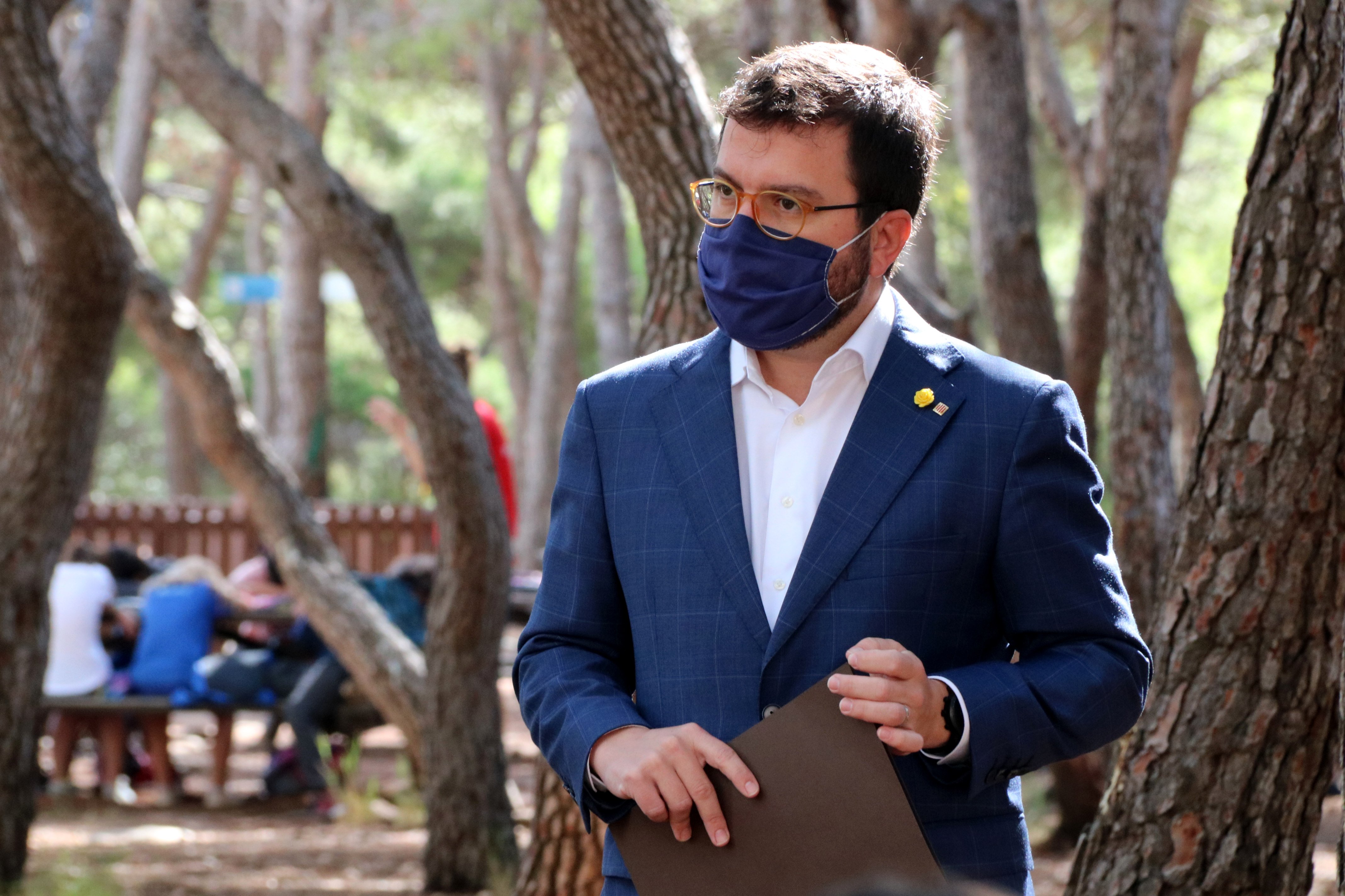 Aragonès exigeix a Sánchez "seguretat jurídica" per a famílies amb fills aïllats