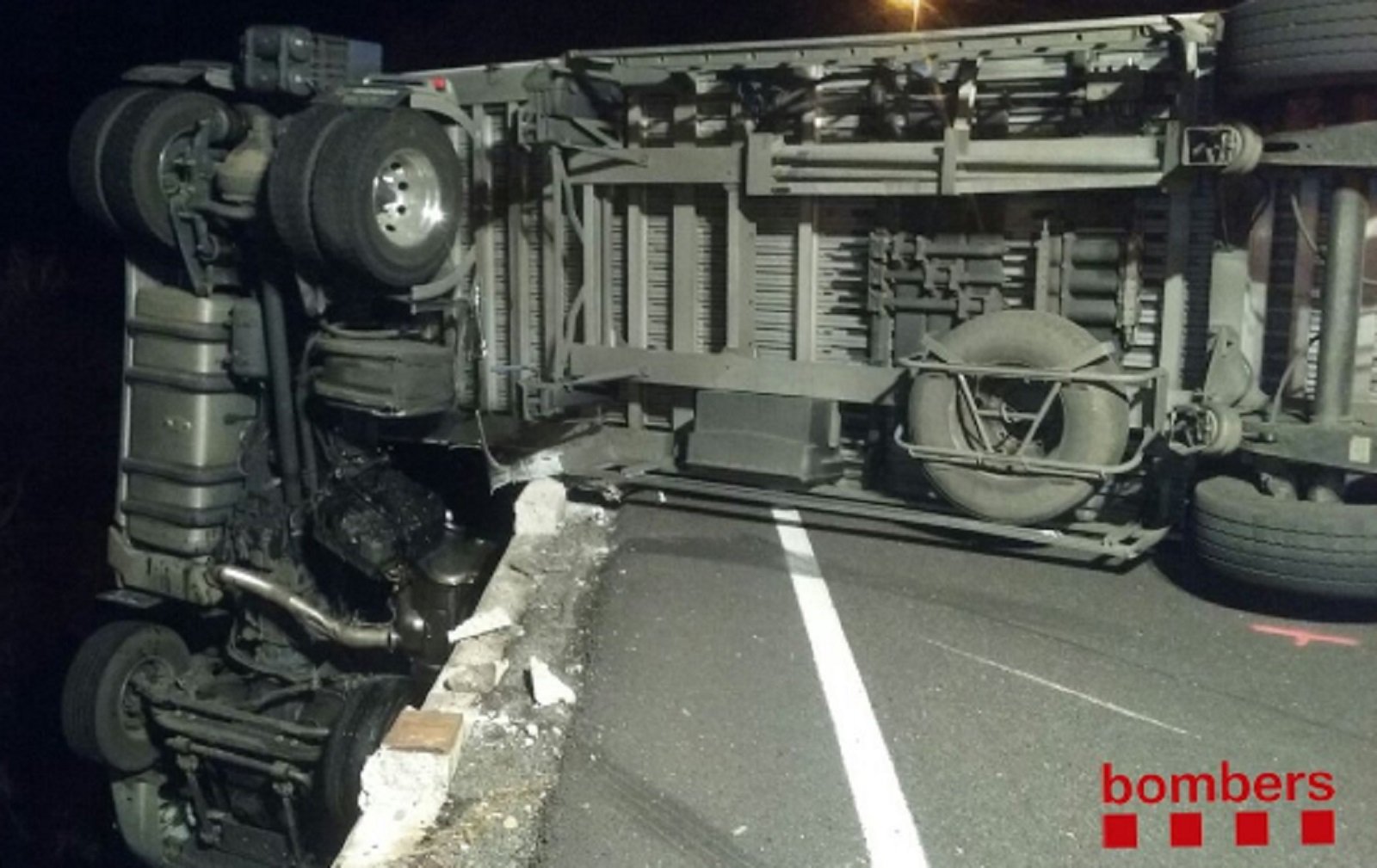 Reoberta la C-16 però amb limitacions de velocitat, després de l'accident