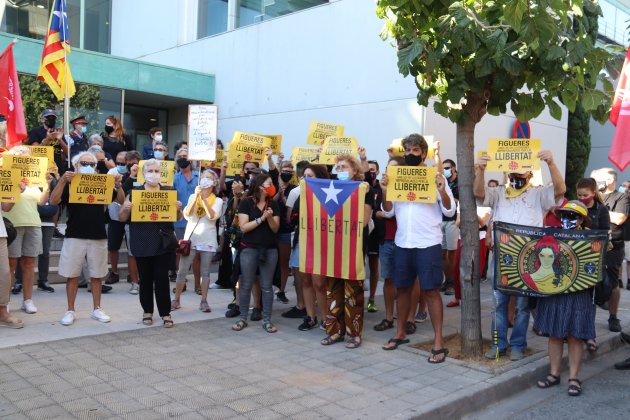 Protestes Figueres davant jutjats declaració AP-7 ACN