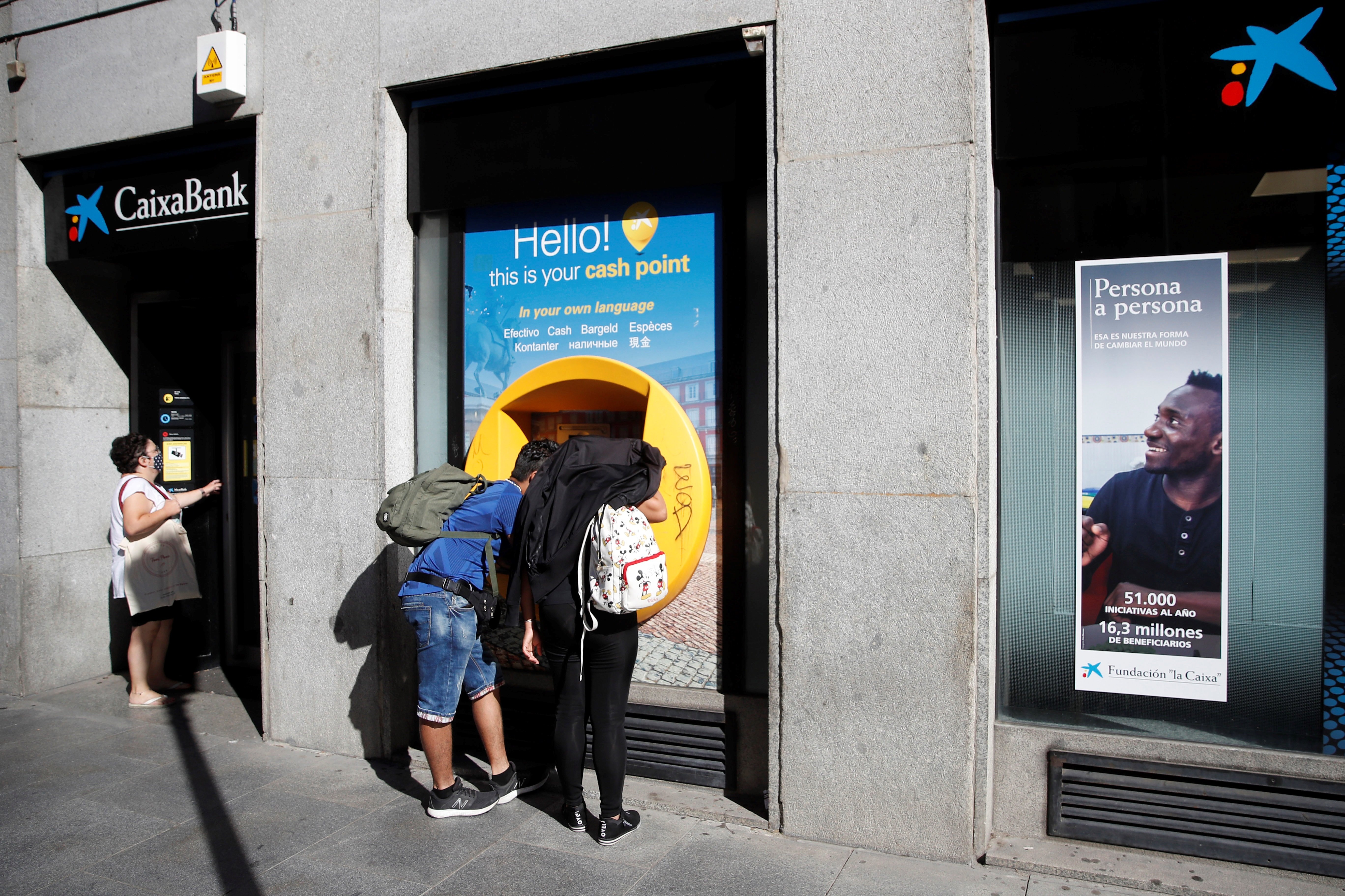 Com m'afectarà la fusió entre CaixaBank i Bankia com a client?