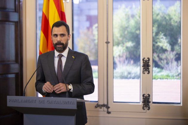 Roger Torrent aniversari 40 anys resbaliment del Parlament - Sergi Alcazar