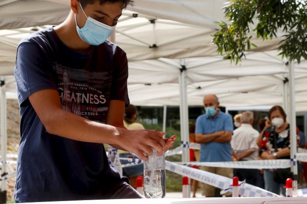 Test coronavirus Sant Boi gel hidroalcoholic EFE