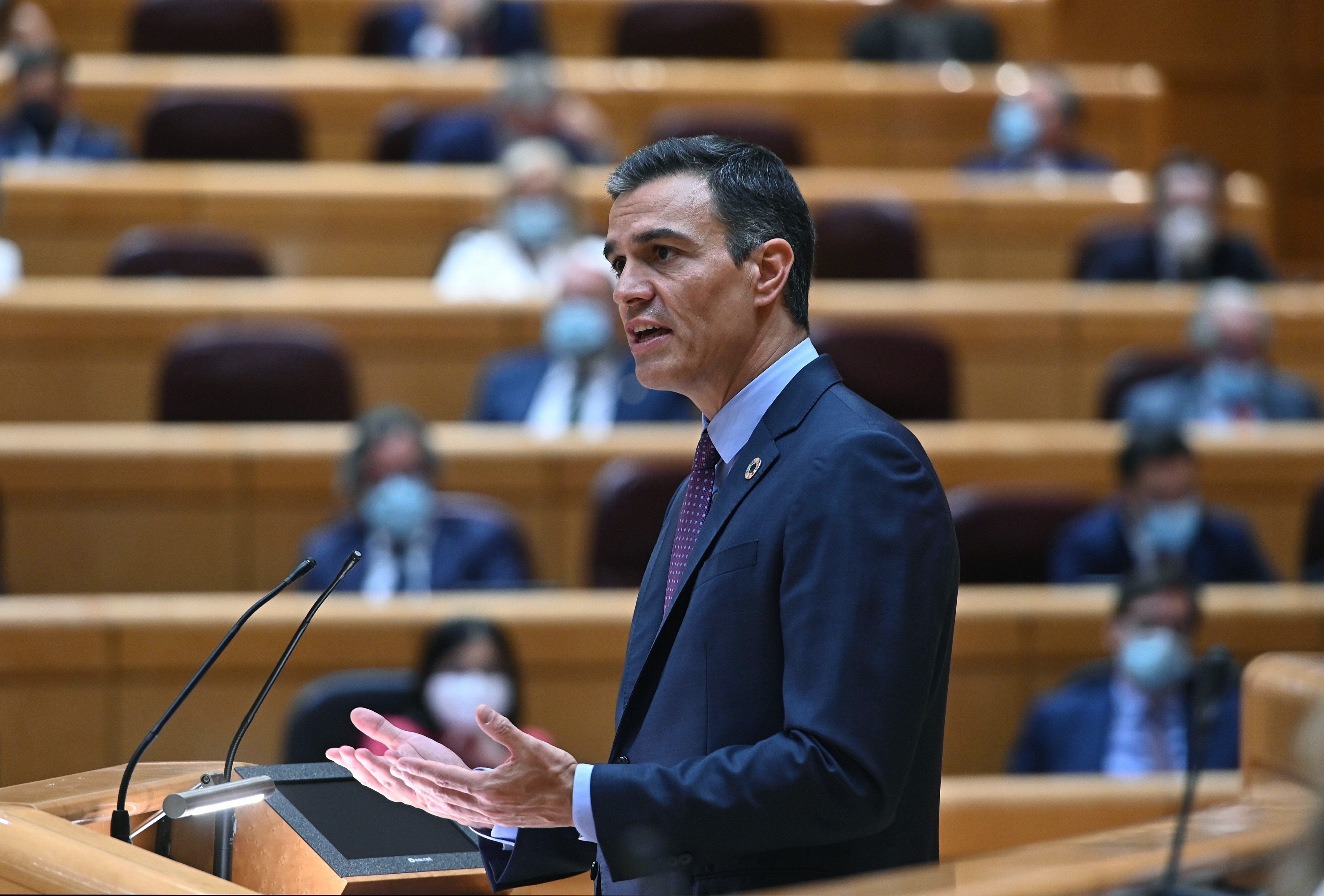 Pedro Sánchez mixes denial with excuses on Spain's underinvestment in Catalonia