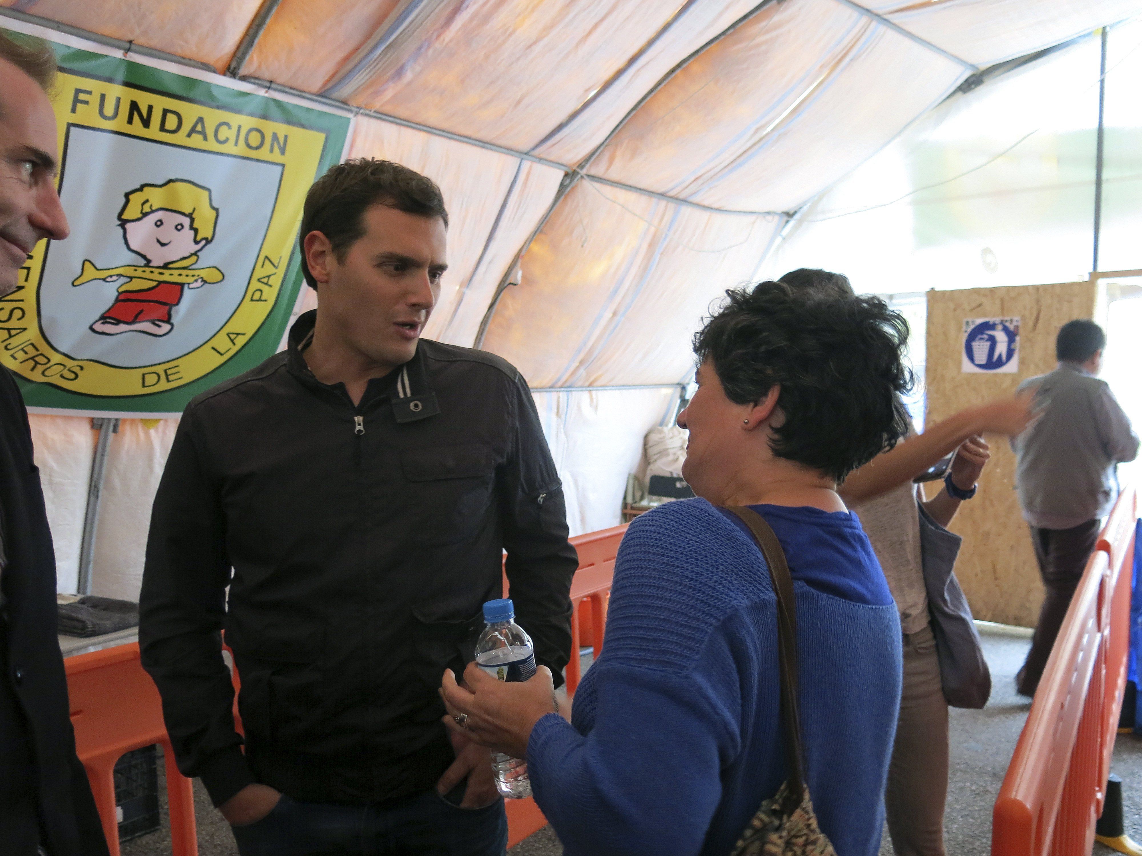 Rivera pone rumbo a Venezuela tras visitar a los refugiados