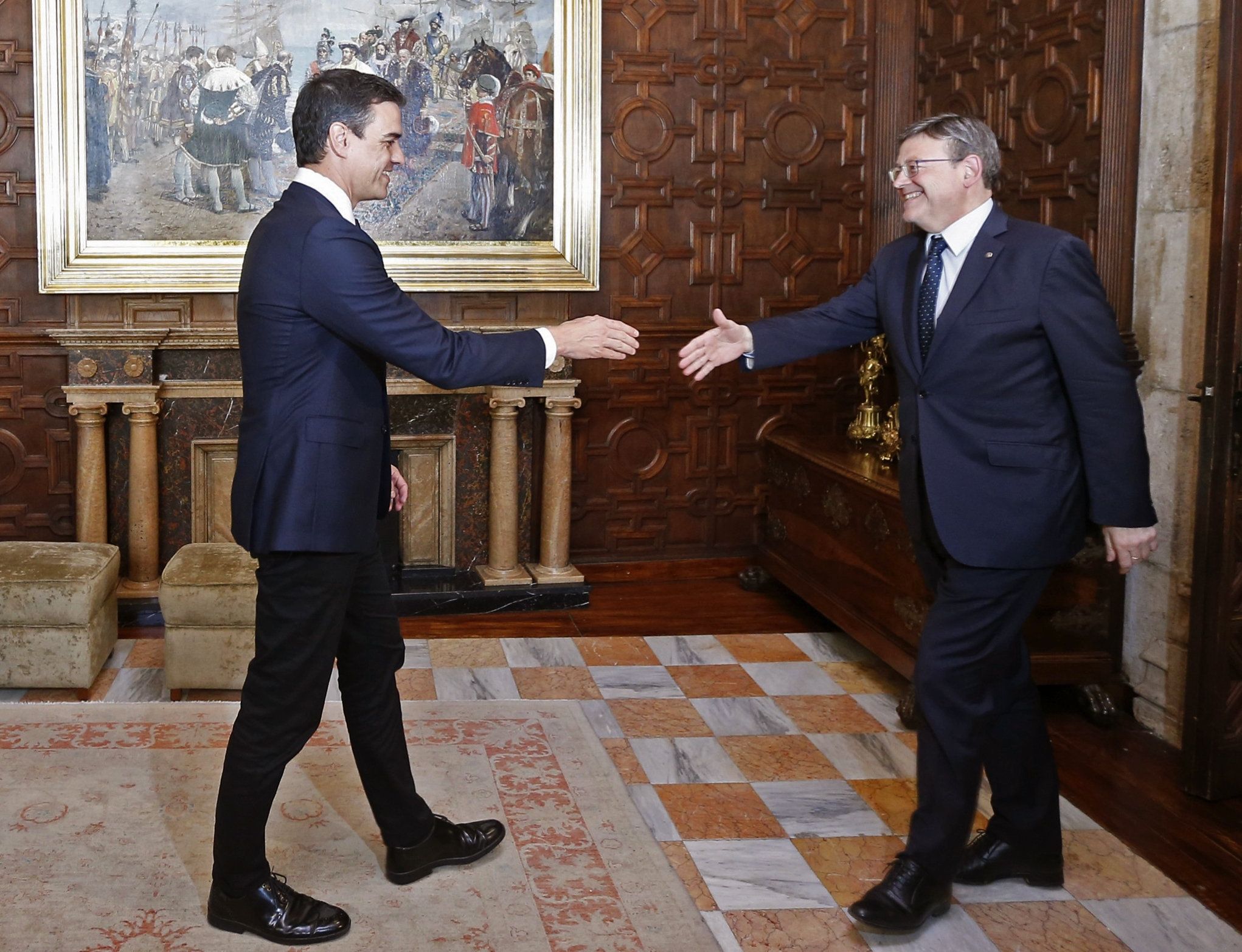 Sánchez firma la treva amb Puig i li promet el Corredor Mediterrani