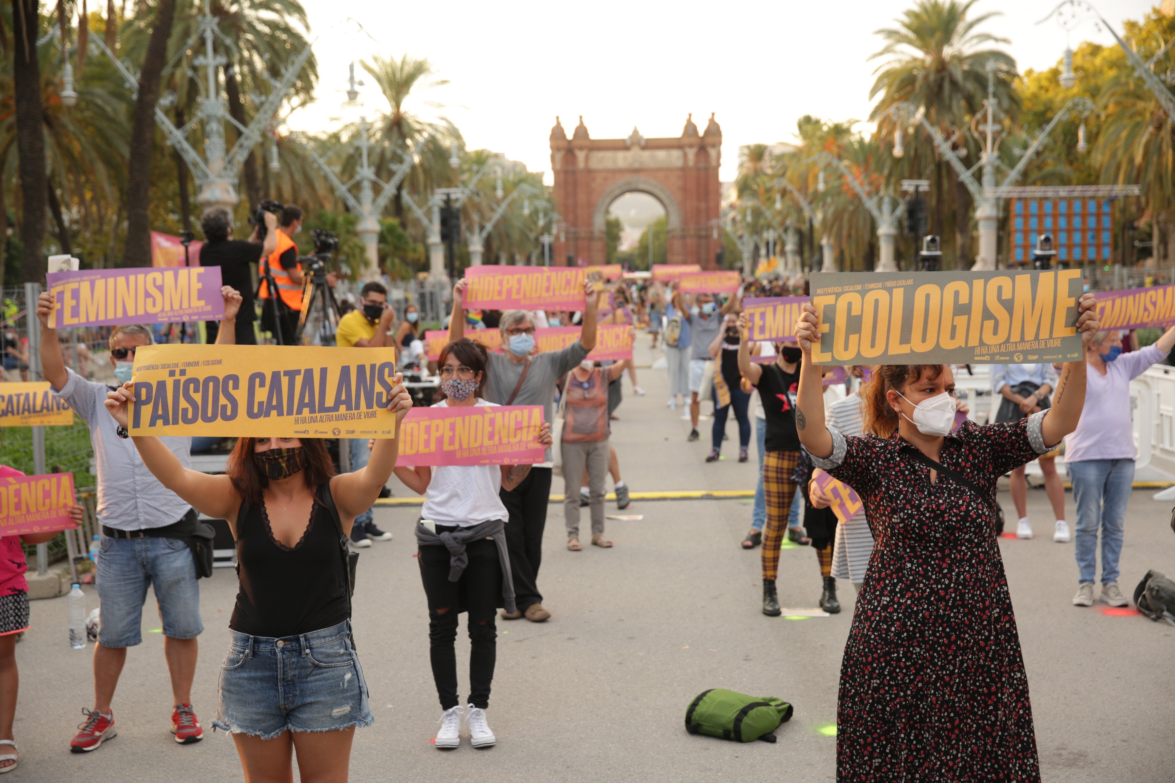 La CUP celebra la Diada reivindicando una "independencia para cambiarlo todo"