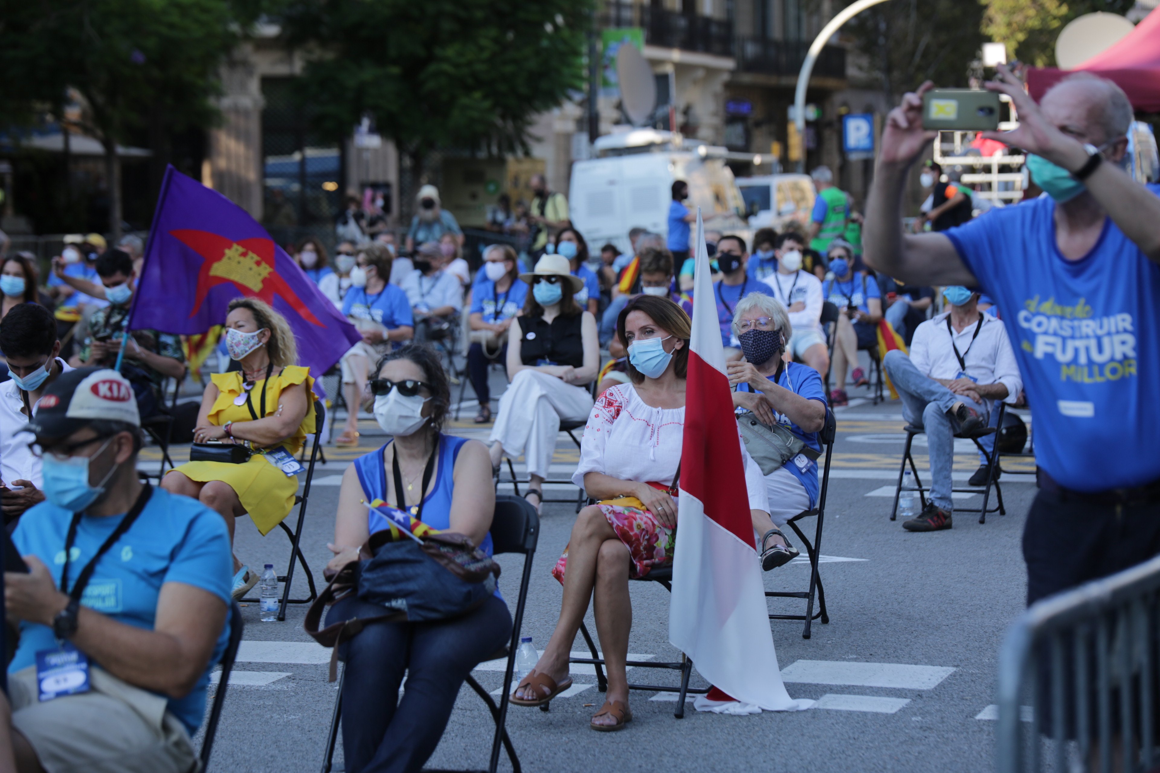 Reuters difunde las manifestaciones de la Diada diferente