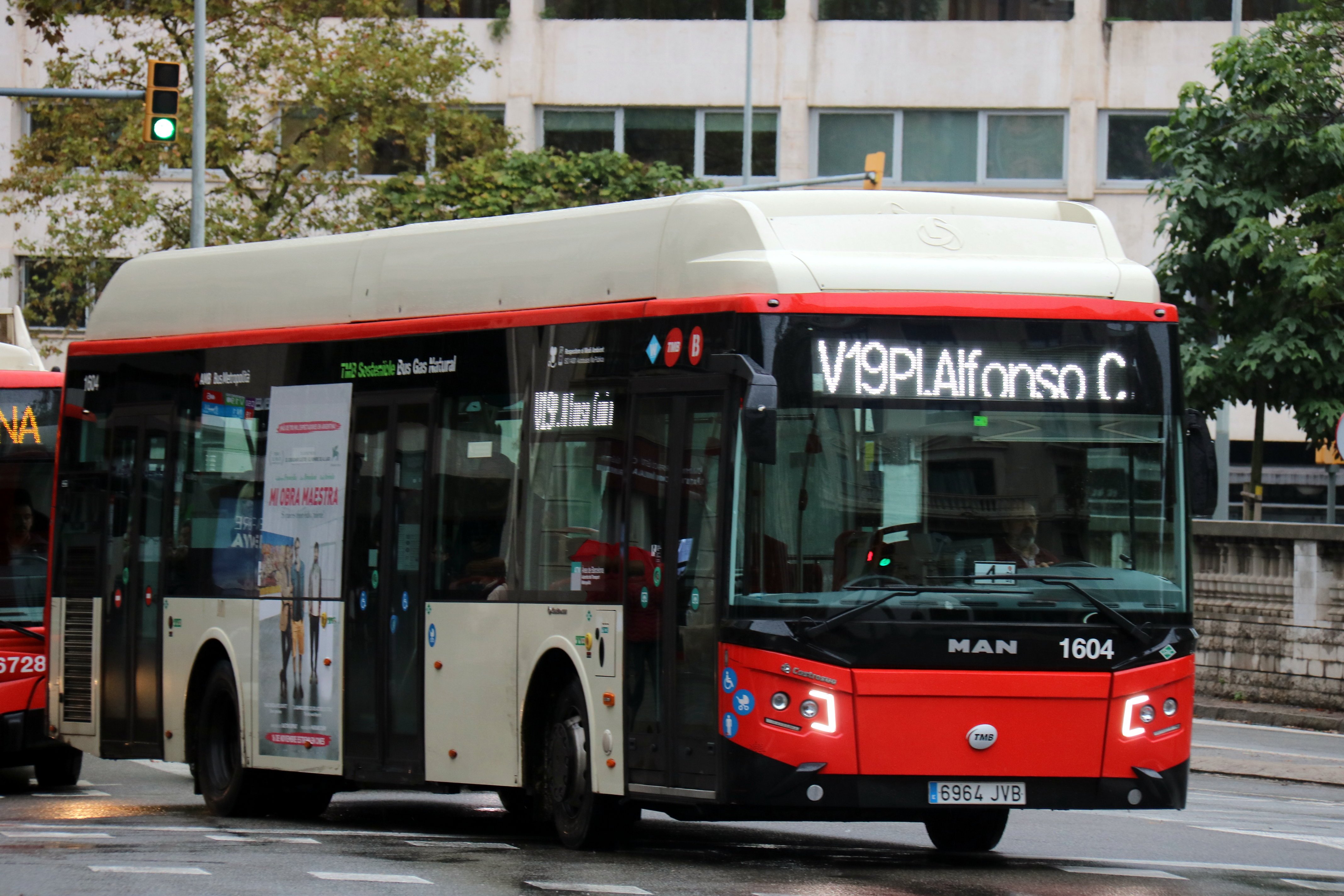 Els barcelonins podran tornar a entrar a l'autobús per la porta de davant