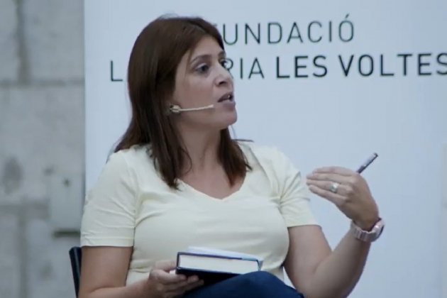 presentació llibre puigdemont les voltes girona gemma geis presentació llibre puigdemont les voltes girona gemma geis