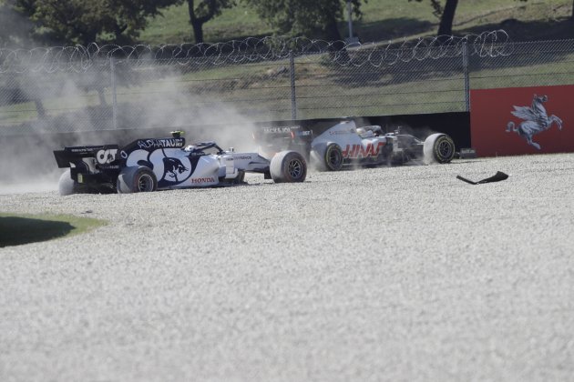 Pierre Gasly Romain Grosjean accident Mugello Formula 1 efe