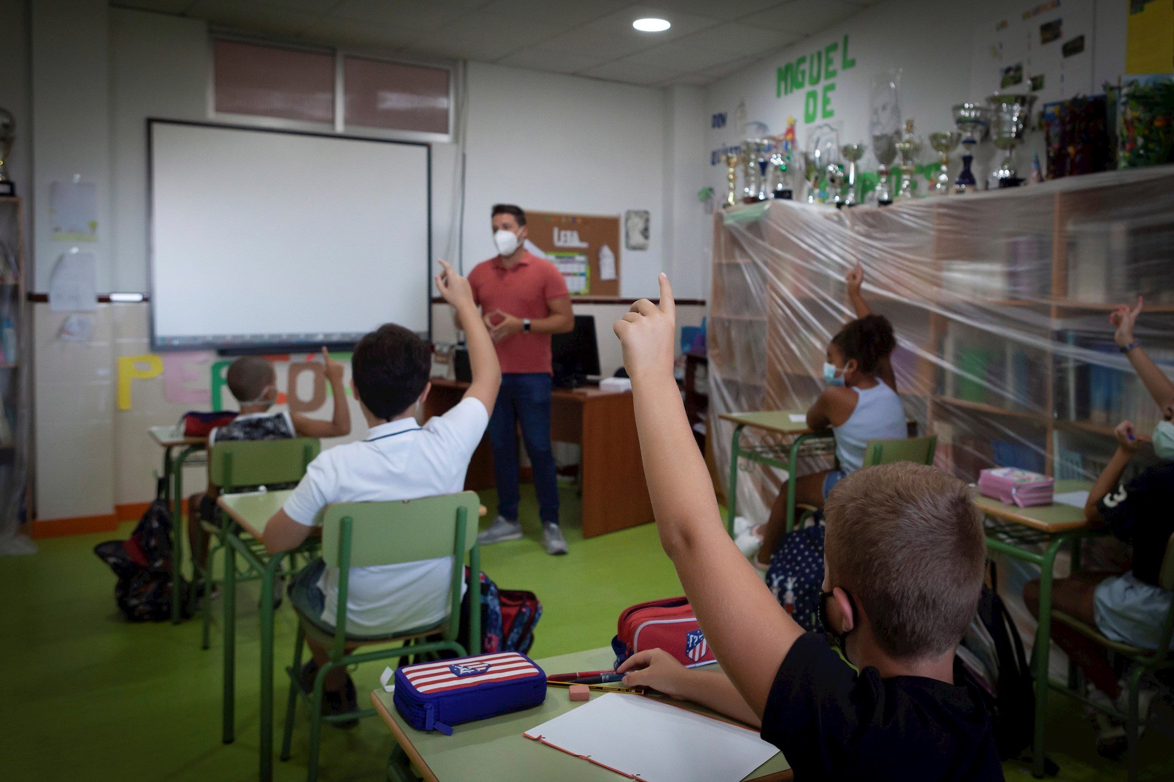 Suben a 1.230 los grupos escolares cerrados por coronavirus