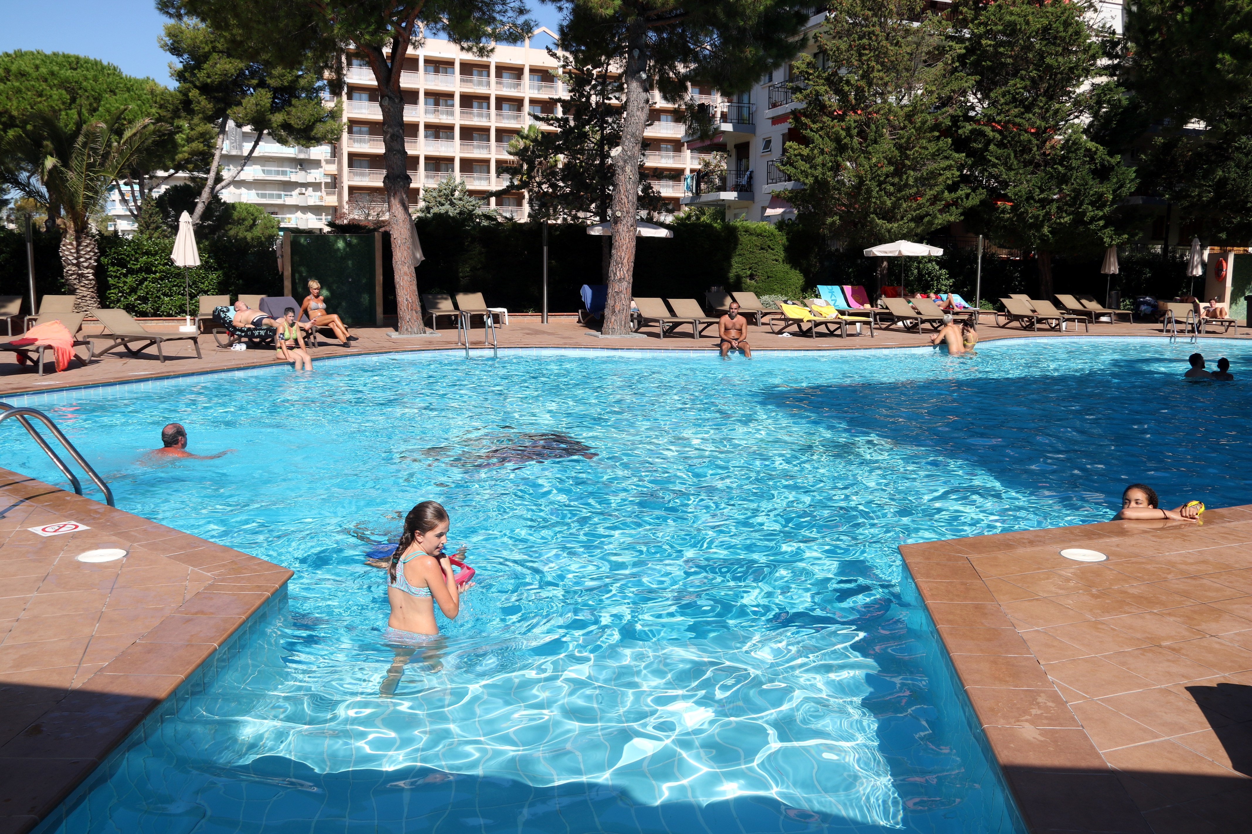 Aproves que les piscines privades s'obrin a la ciutadania com a refugi climàtic?