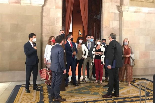Torra amb tots els consellers abans començar debat Política General EP